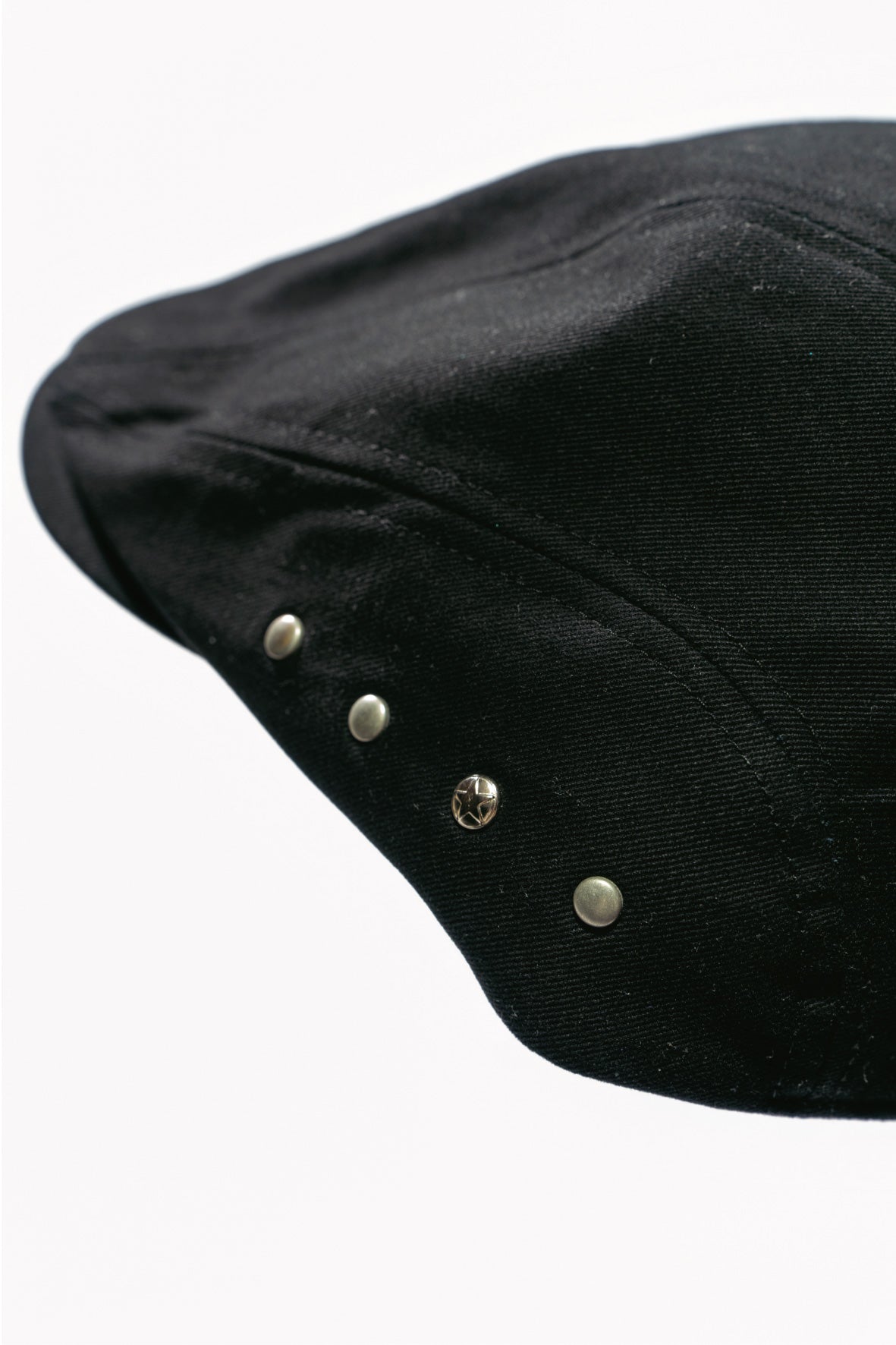 studded hunting cap/black
