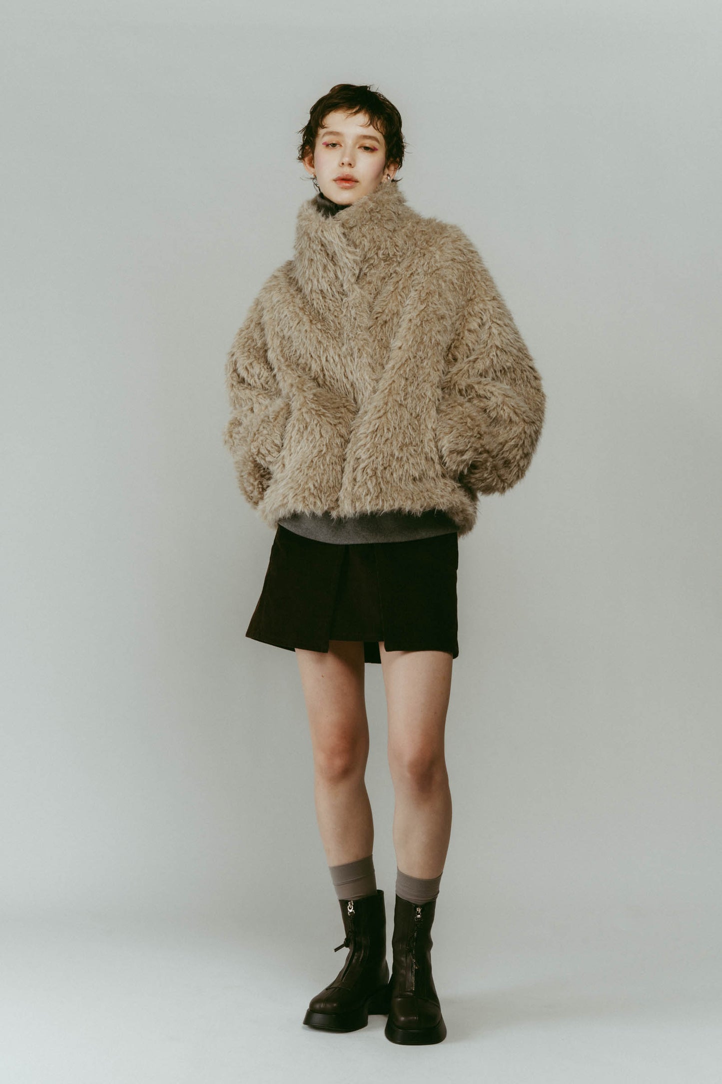 shaggy stand collar coat/ivory