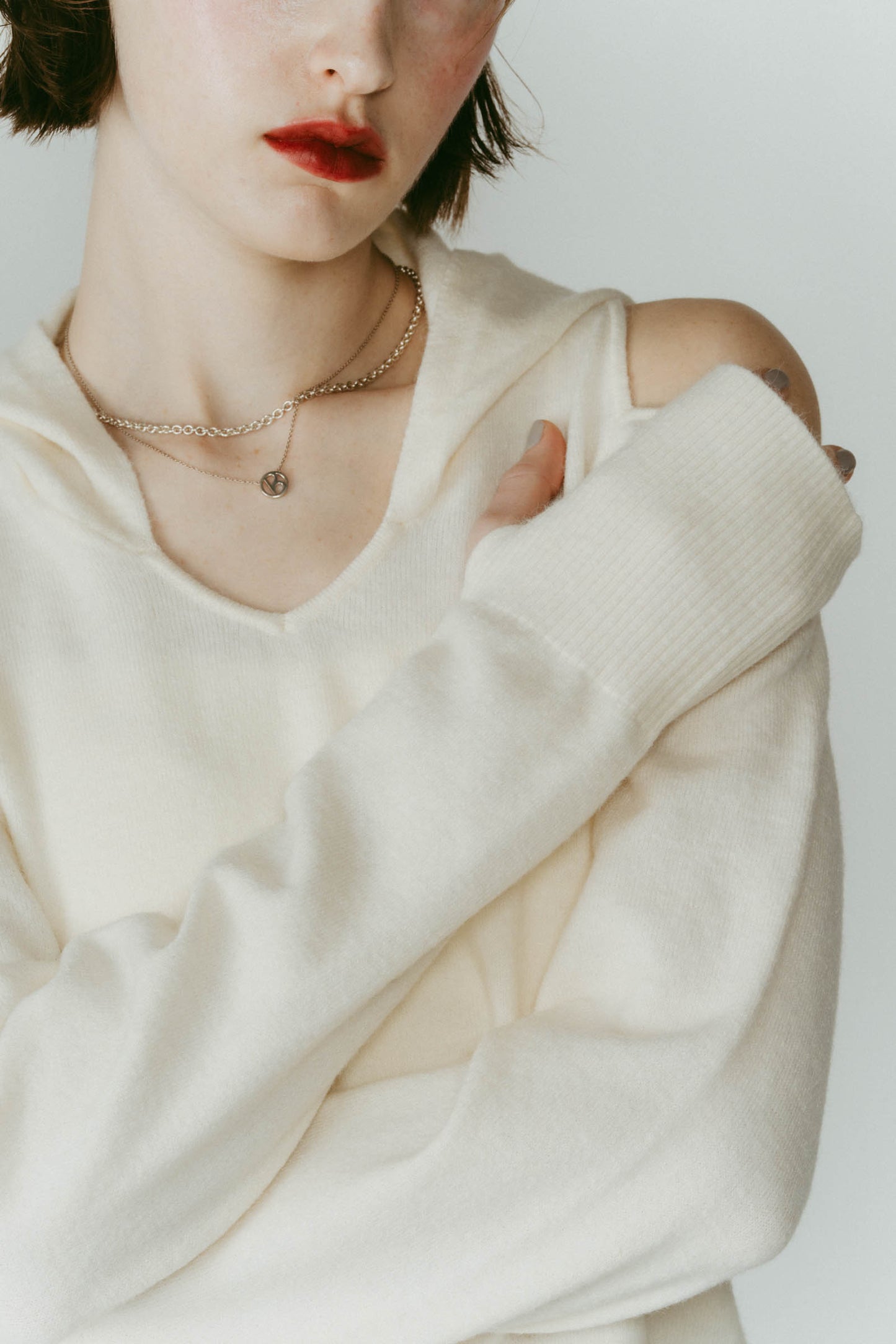 slim hooded knit/white