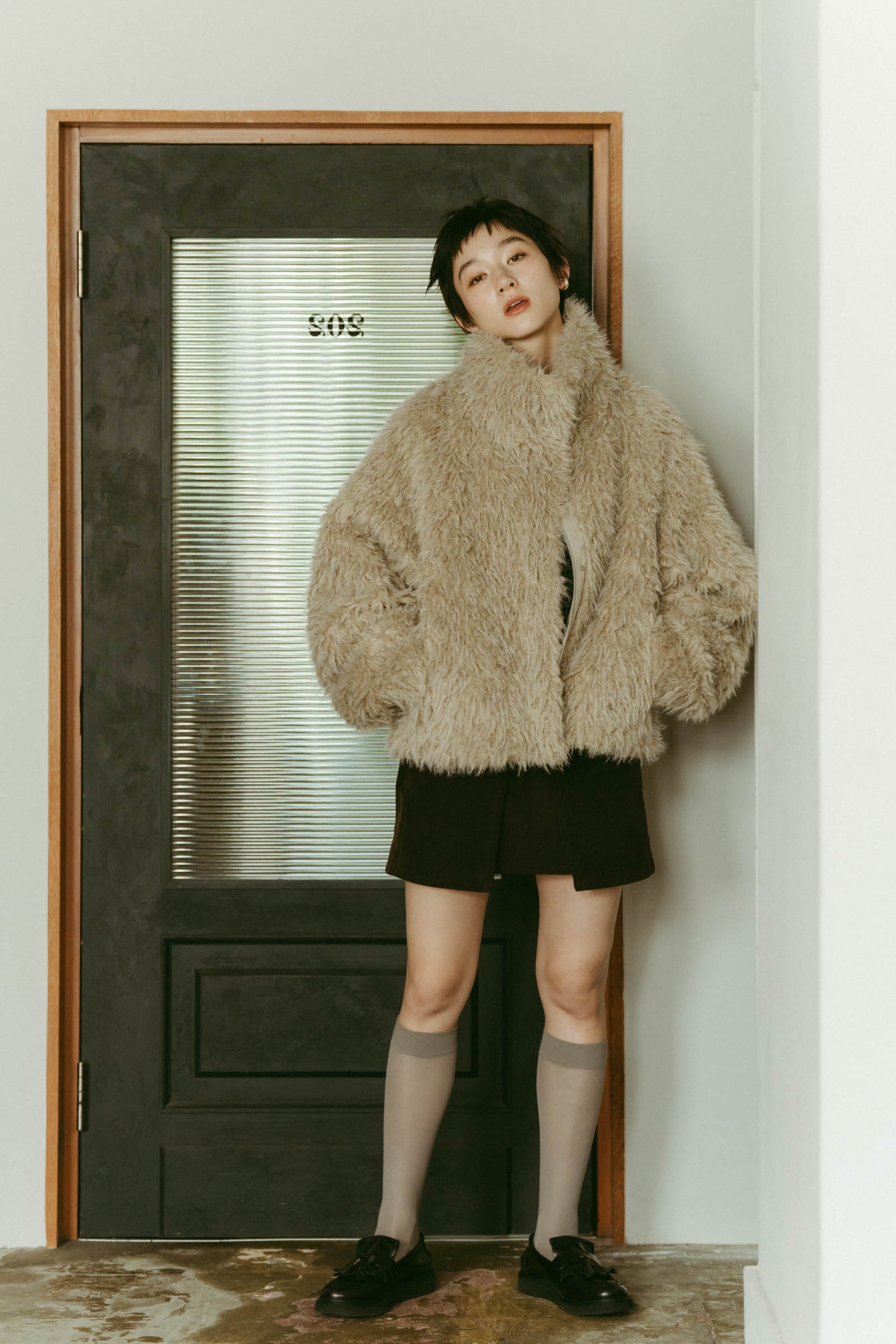 shaggy stand collar coat/ivory