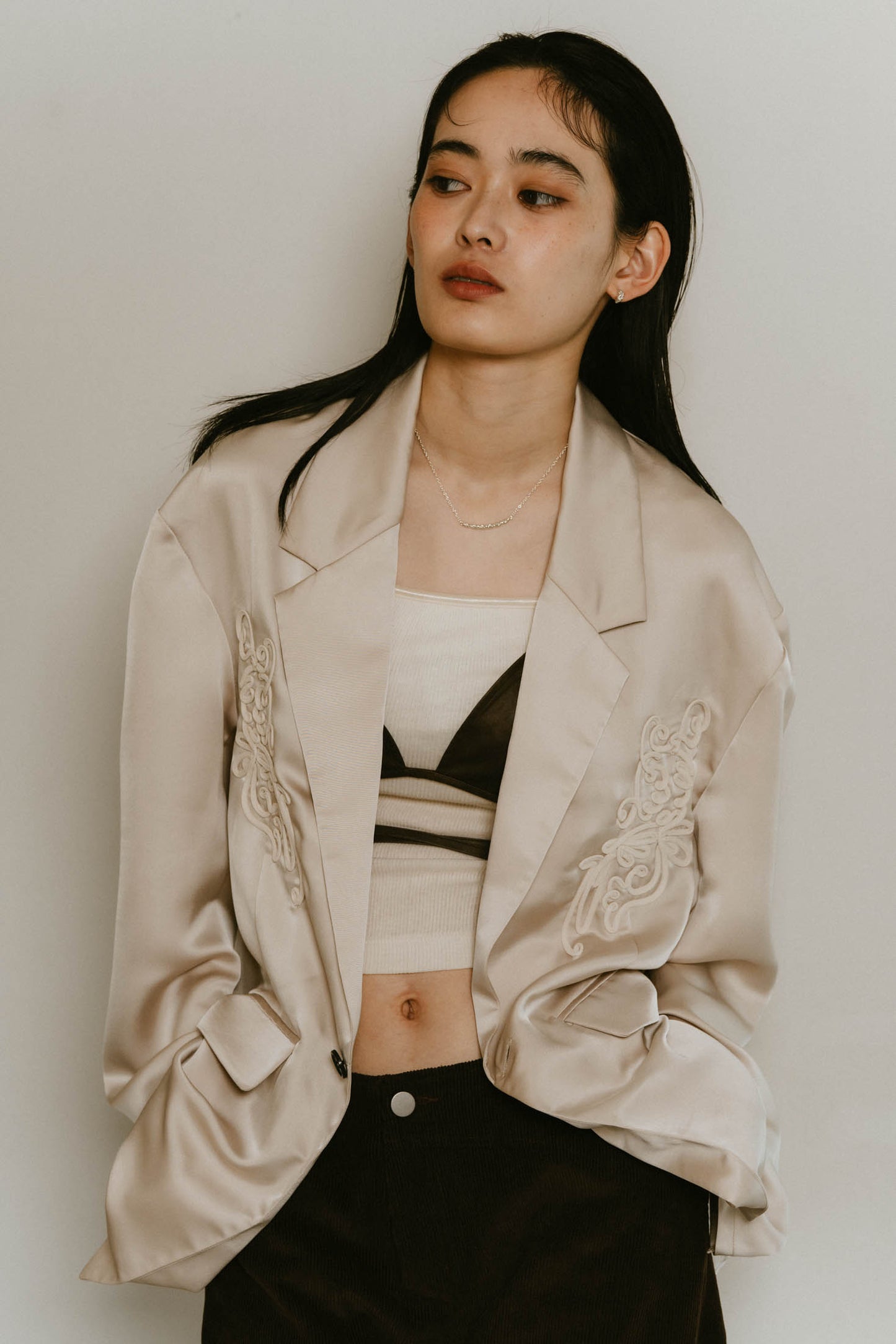 embroidered satin jacket/ivory