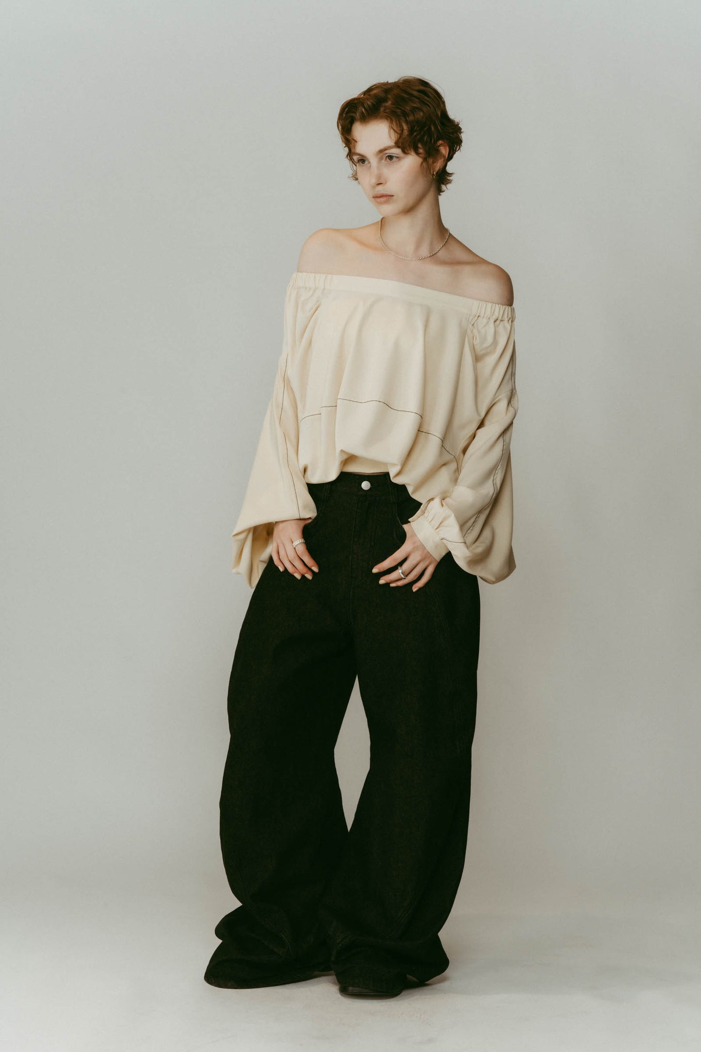 4way design blouse/ivory