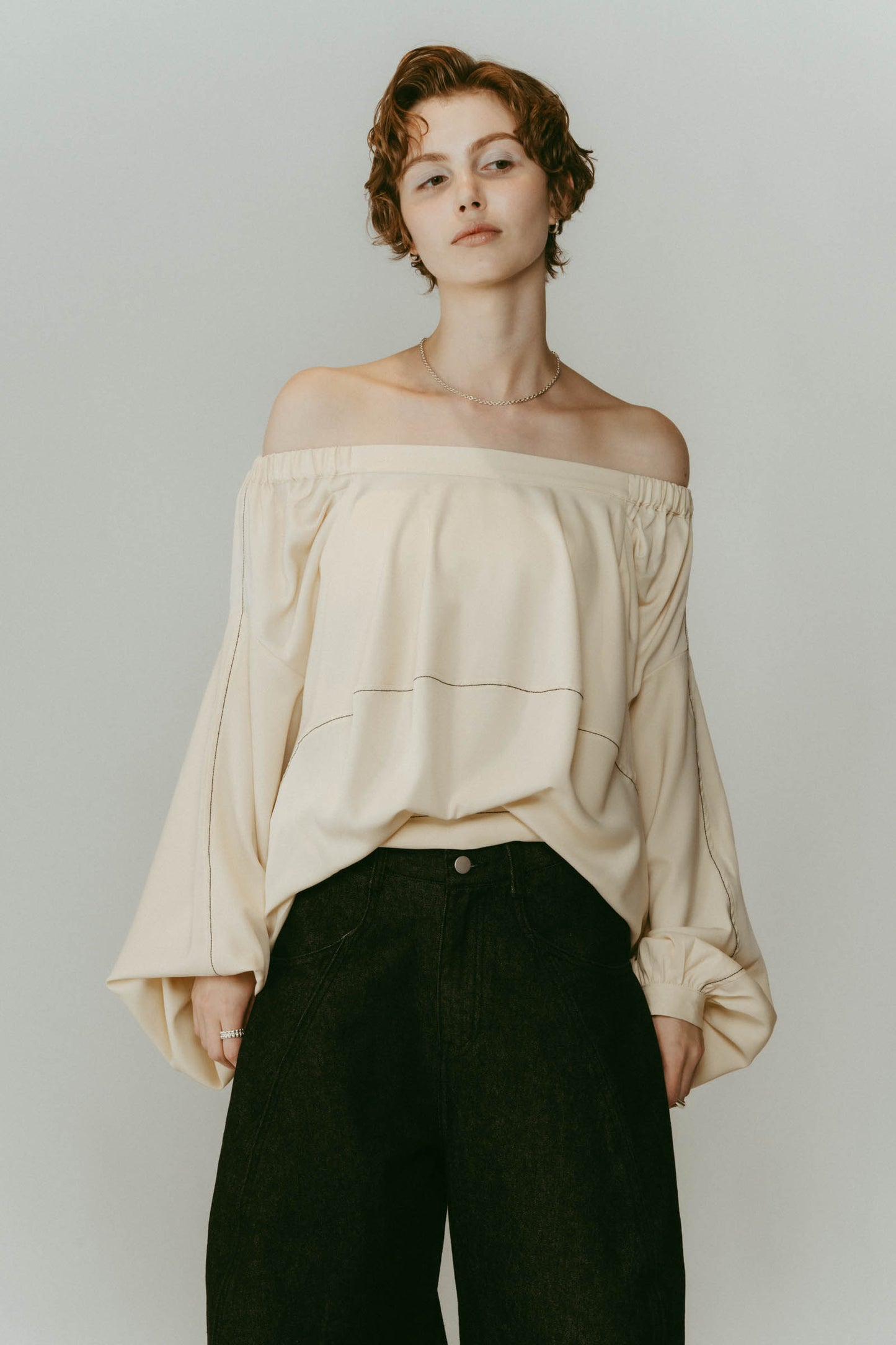 4way design blouse/ivory