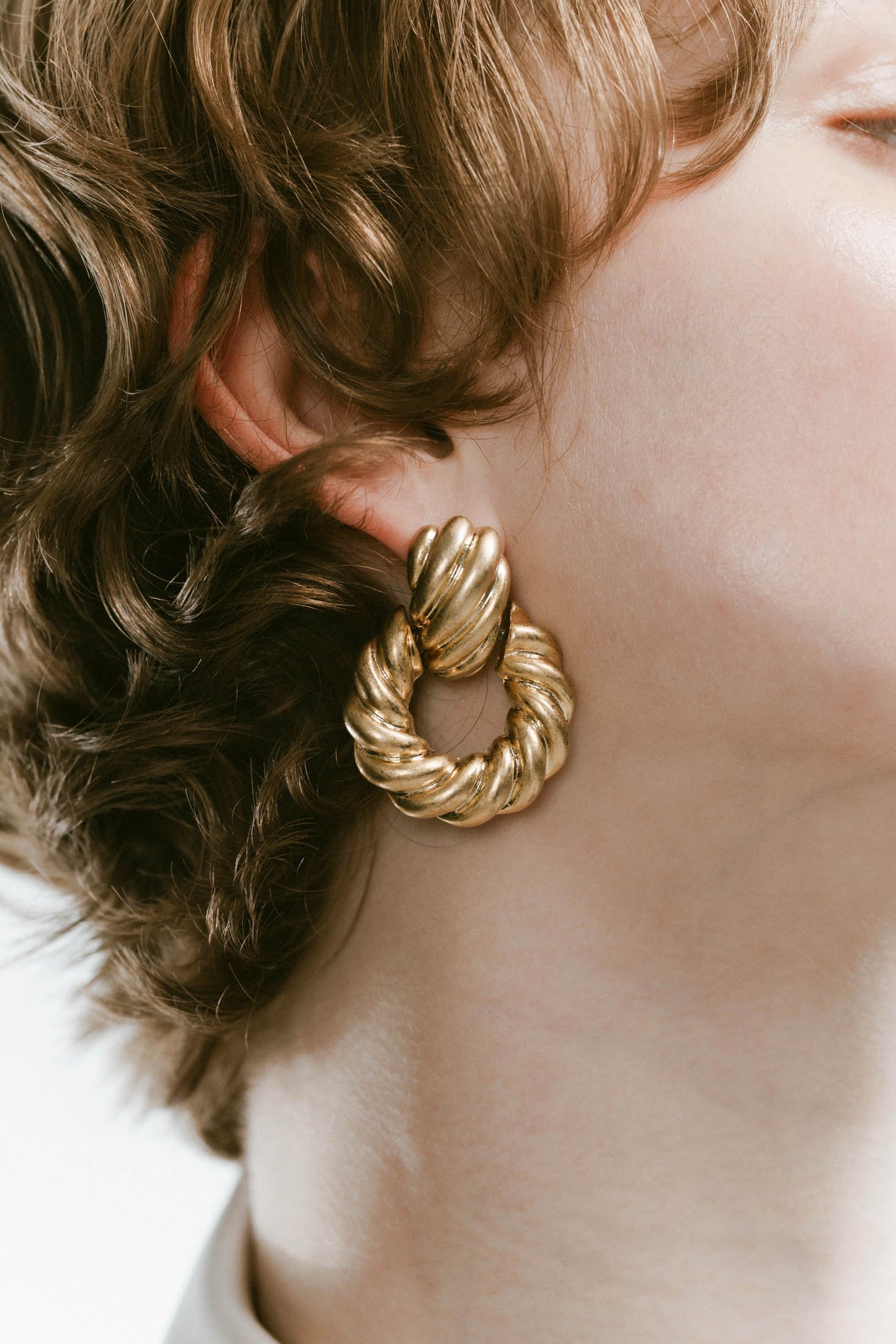 metal design pierced earrings/earrings