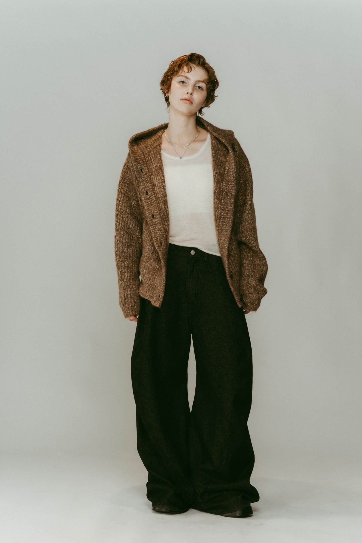 tuck design denim pants/denimblack
