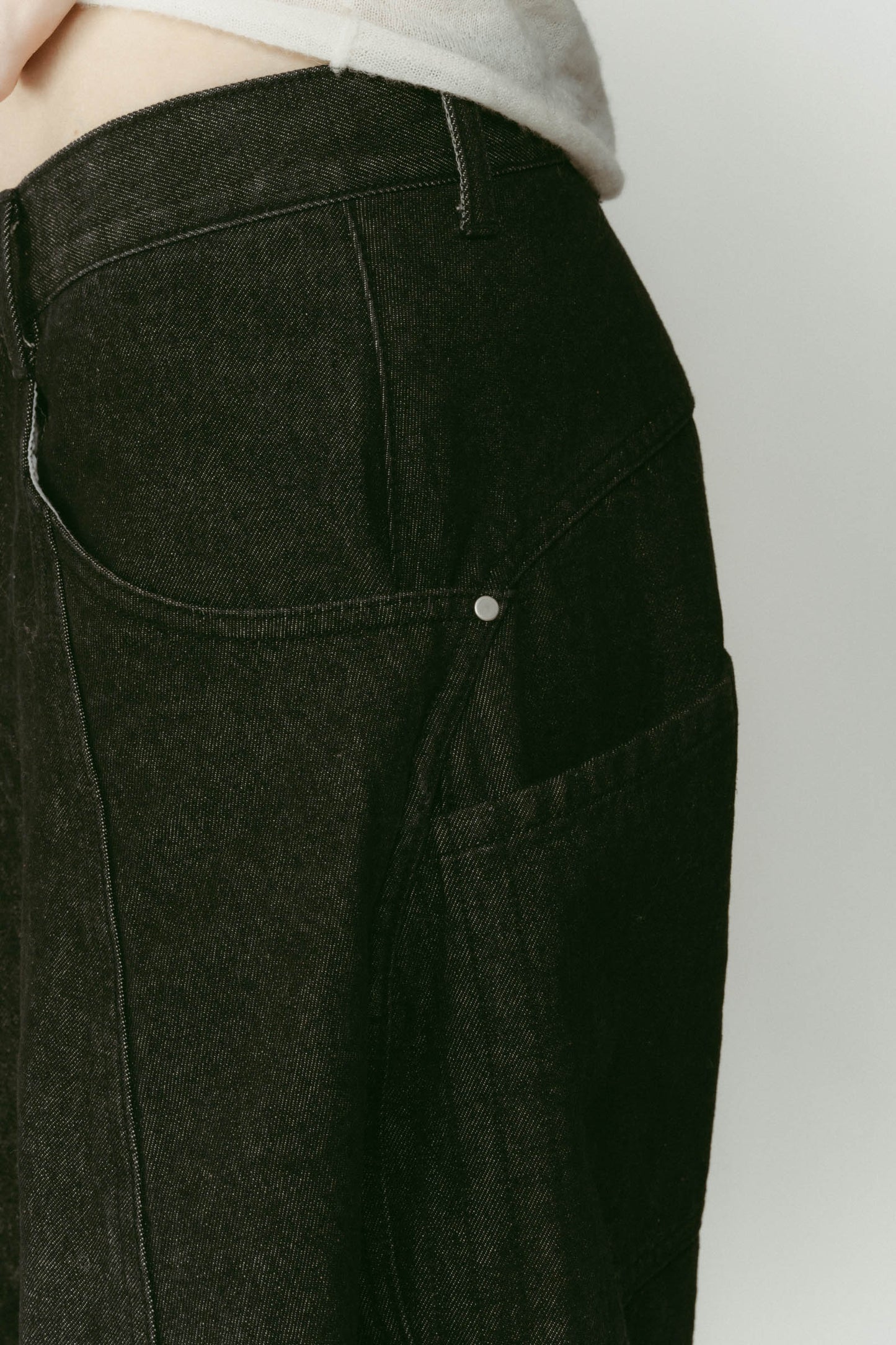 tuck design denim pants/denimblack