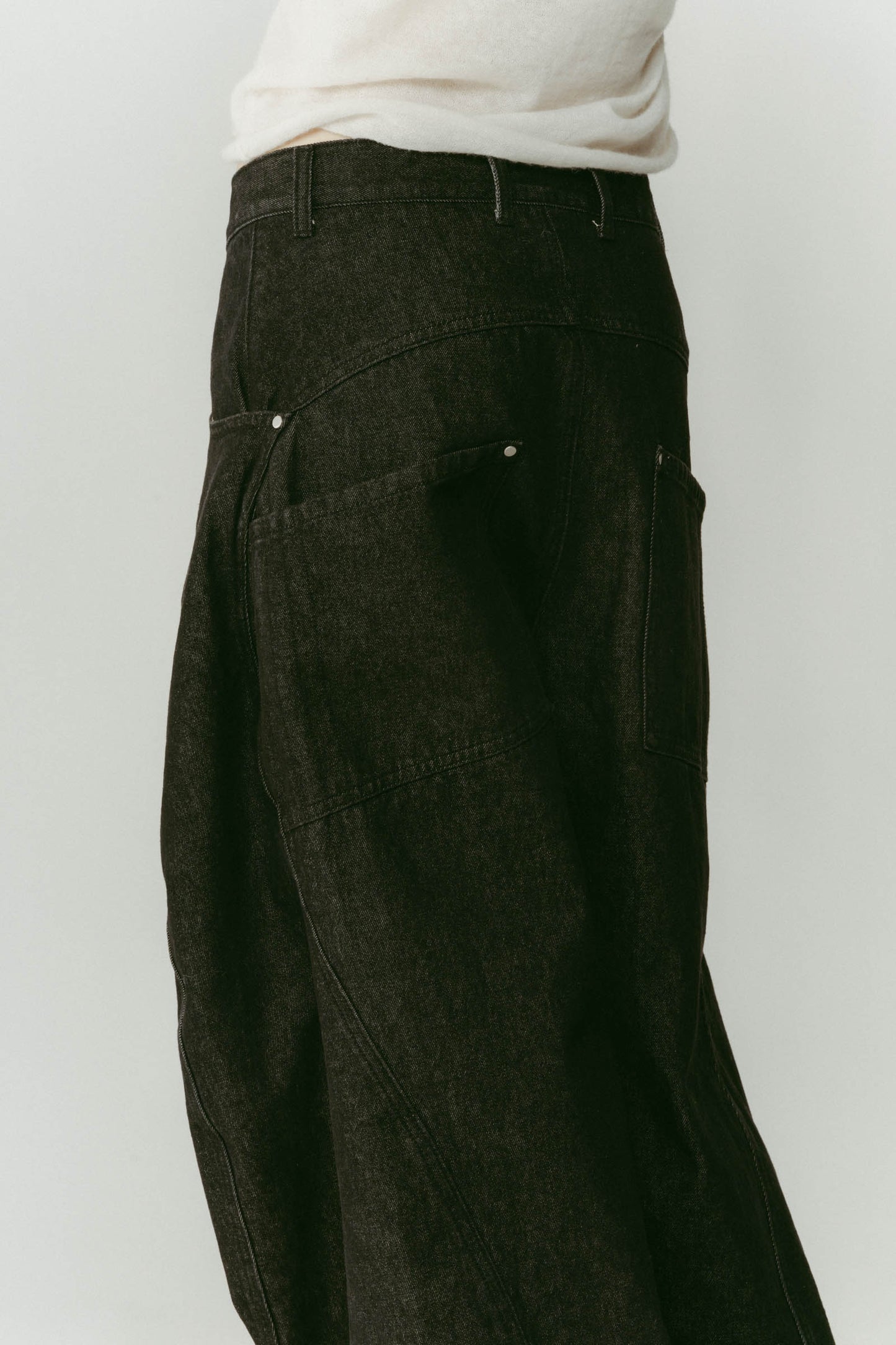 tuck design denim pants/denimblack