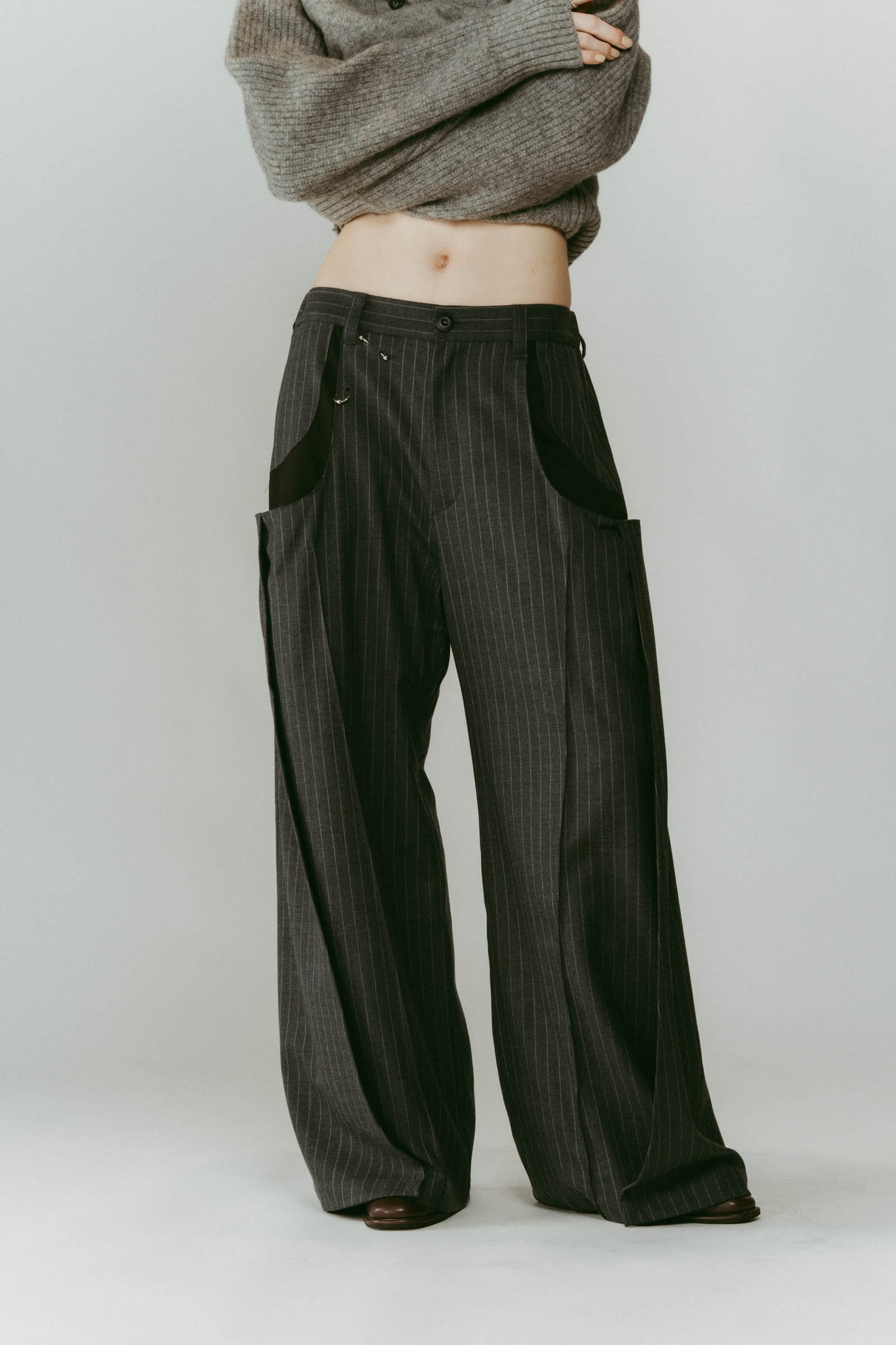 pierced drape pants(unisex)/stripegray