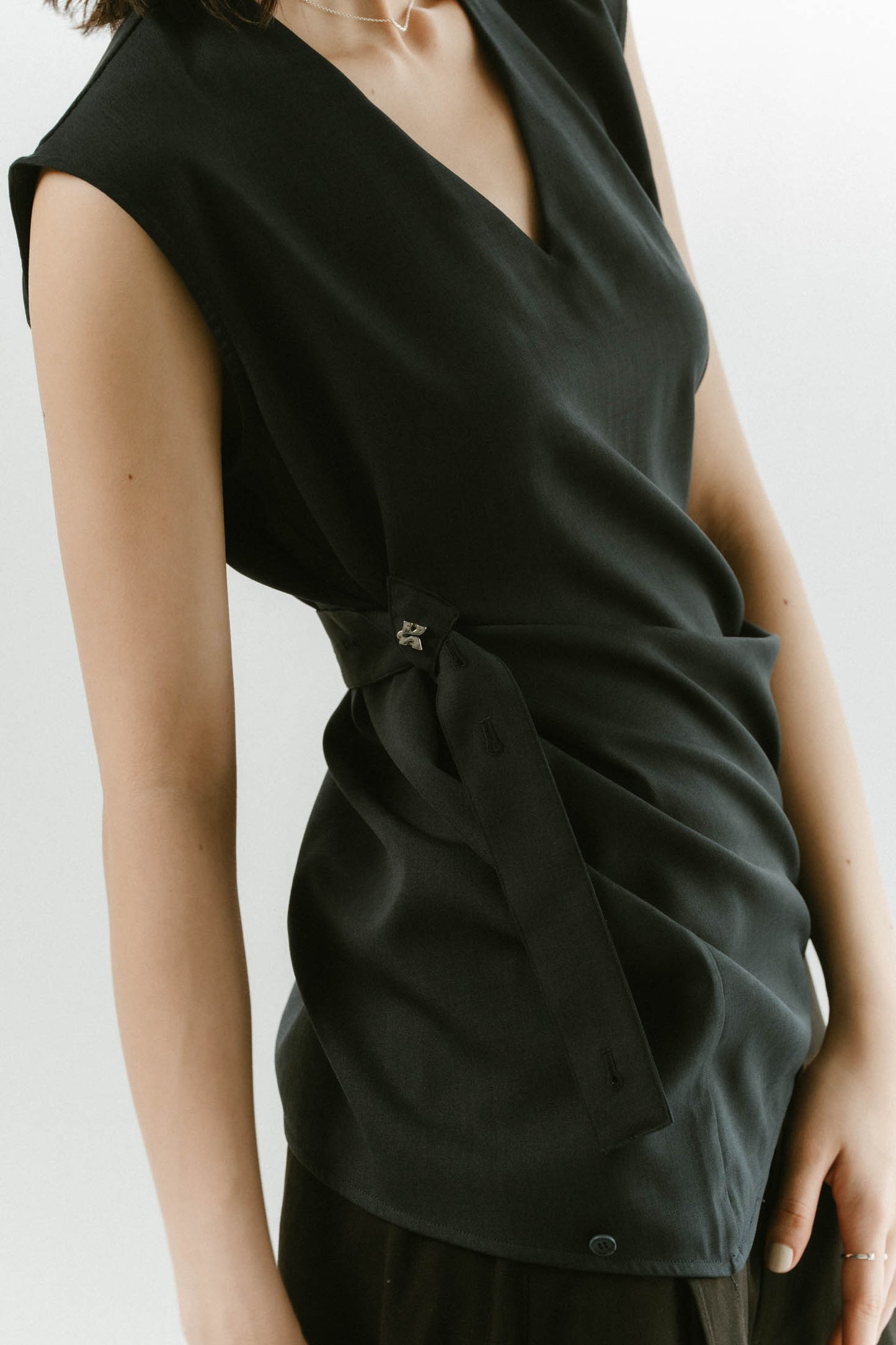 2way asymmetry blouse/2color