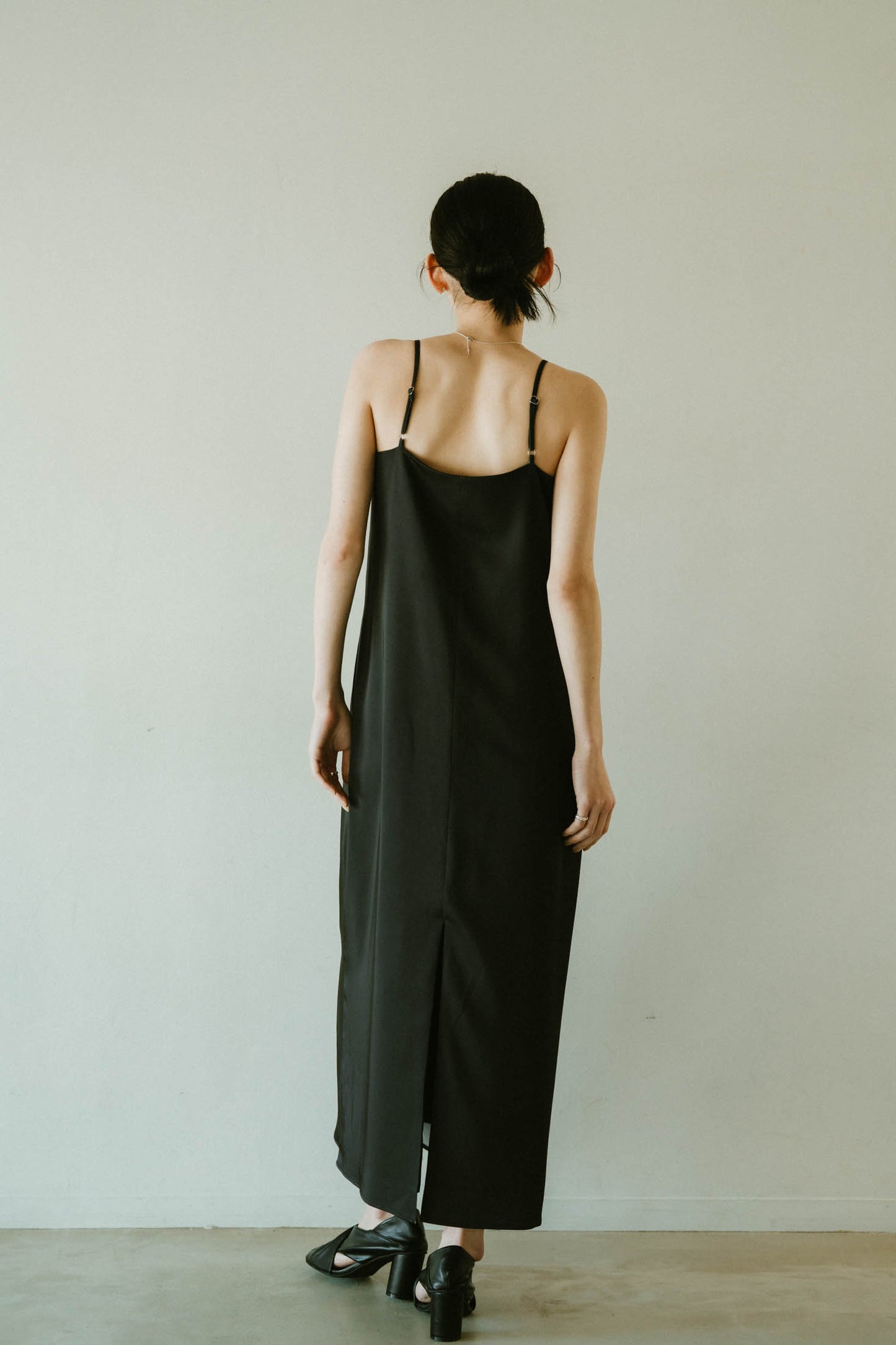 flower print satin dress/black