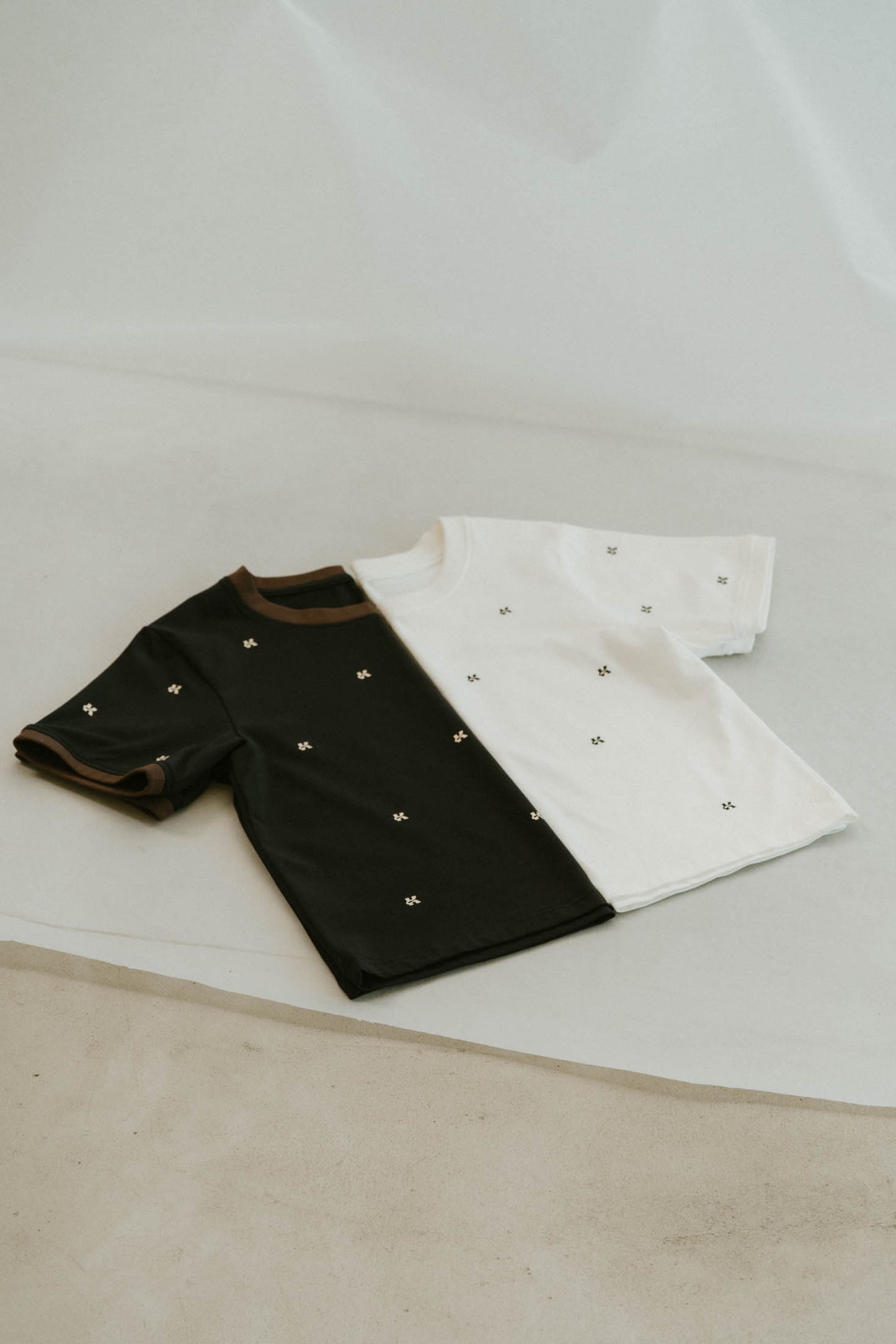 K motif mini T shirt/2color