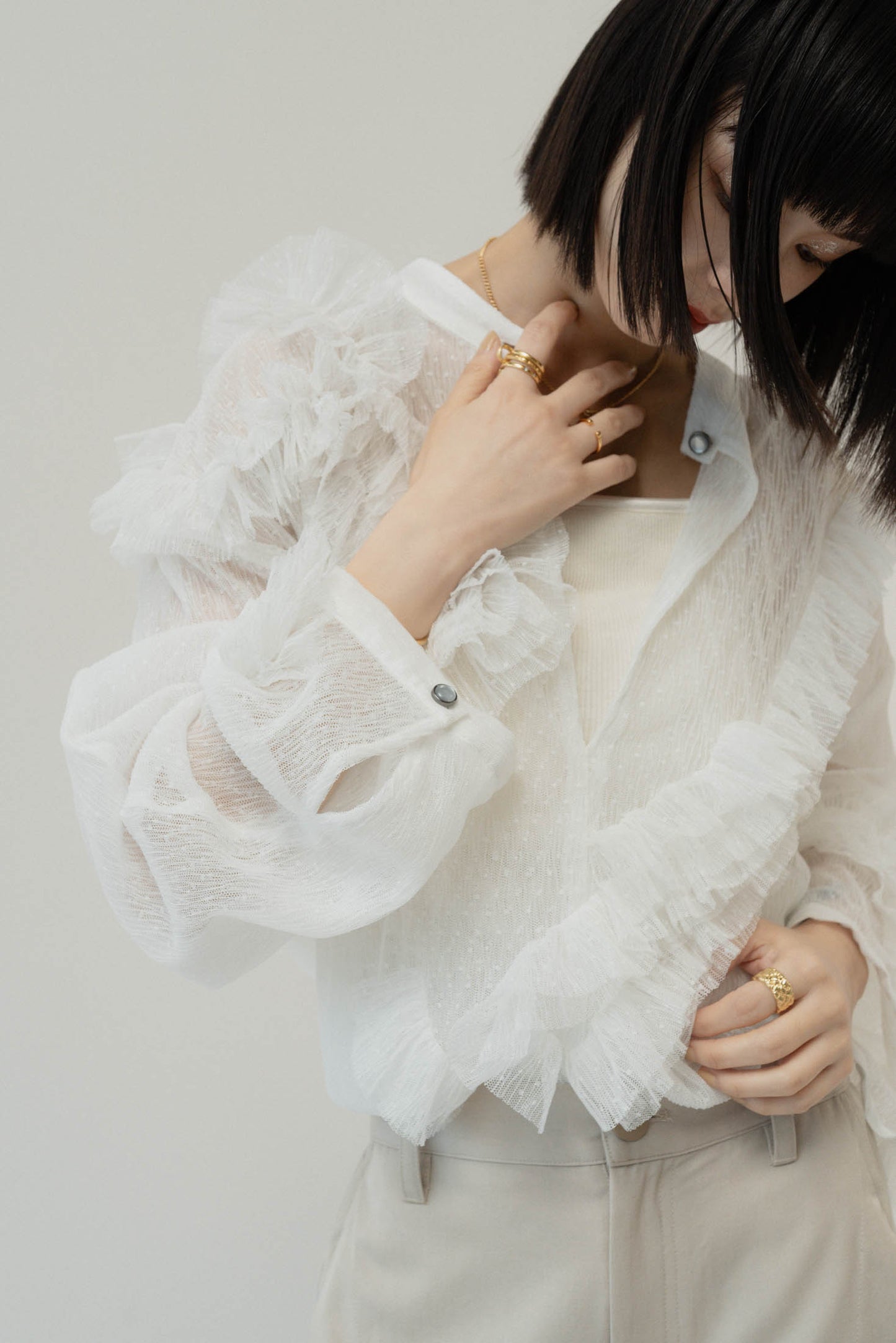 tulle design blouse/white