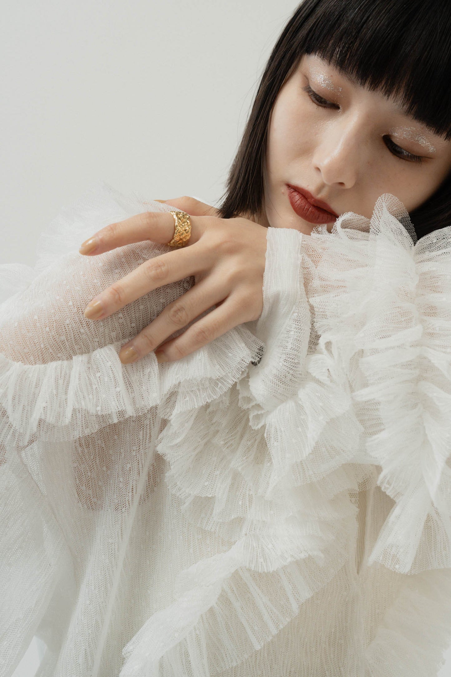 tulle design blouse/white