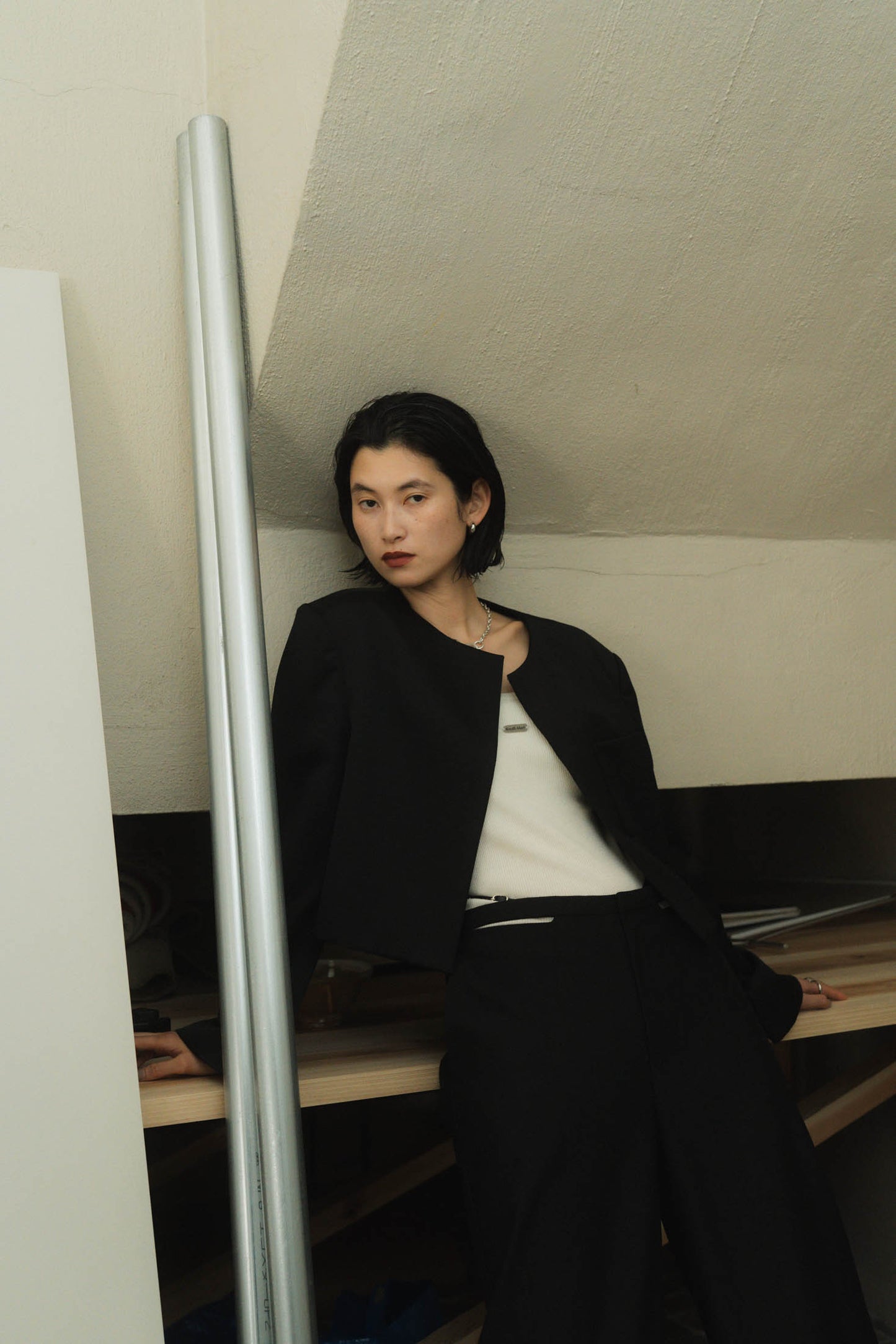 collarless jacket/black