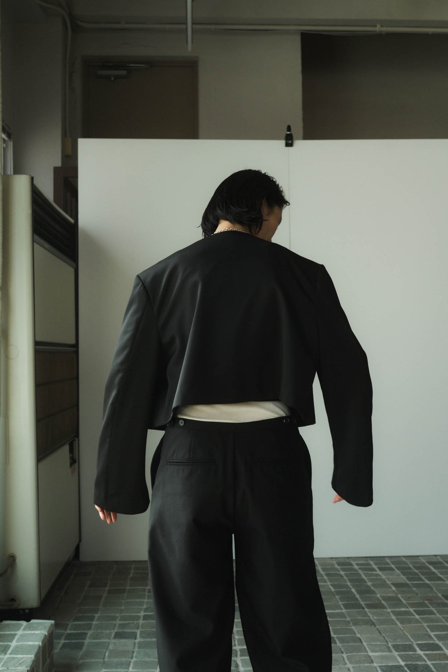 collarless jacket/black