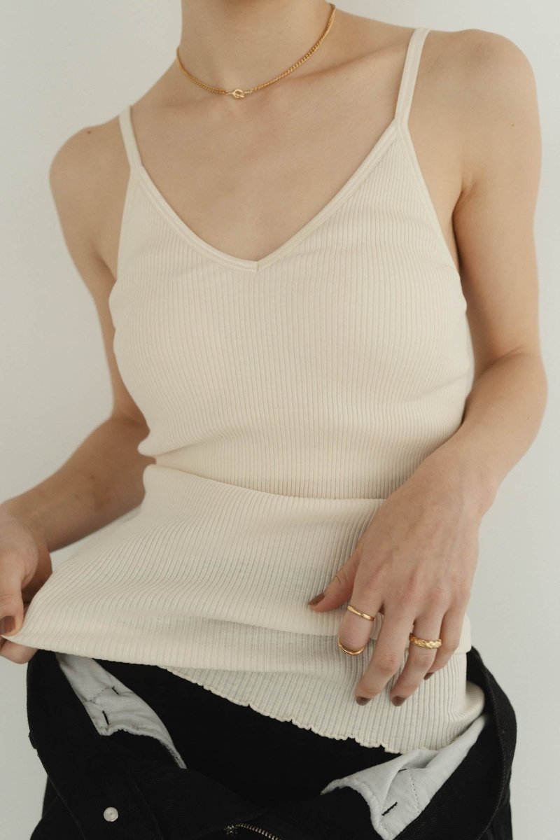 cup in vneck camisole/2color - KNUTH MARF