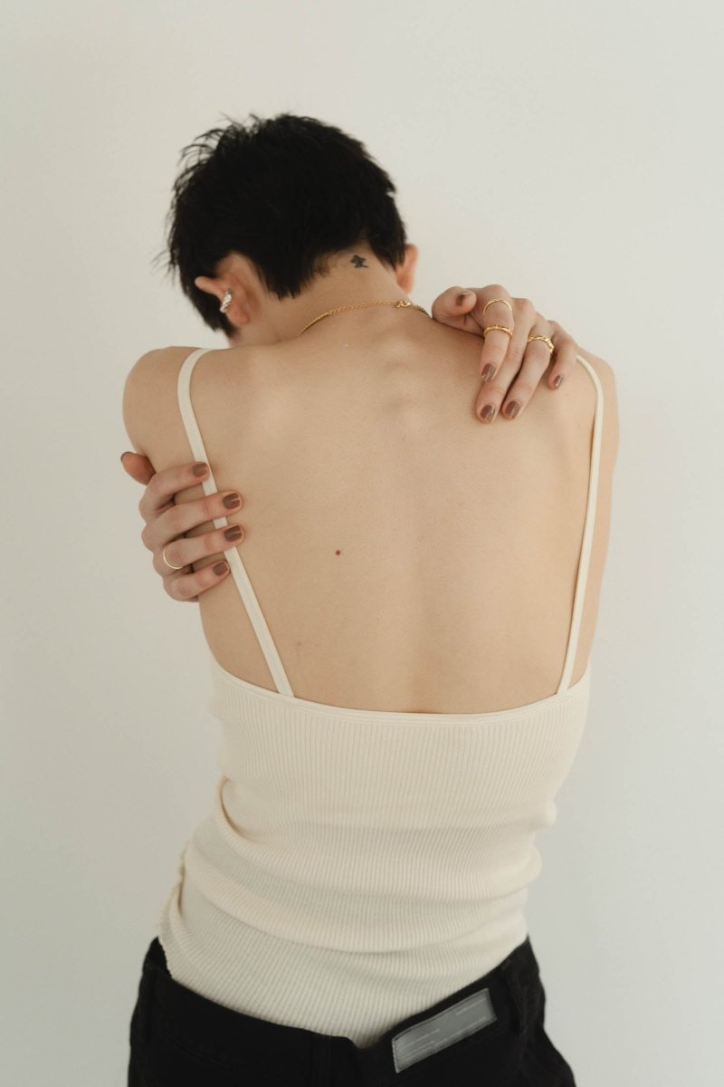 cup in vneck camisole/2color - KNUTH MARF
