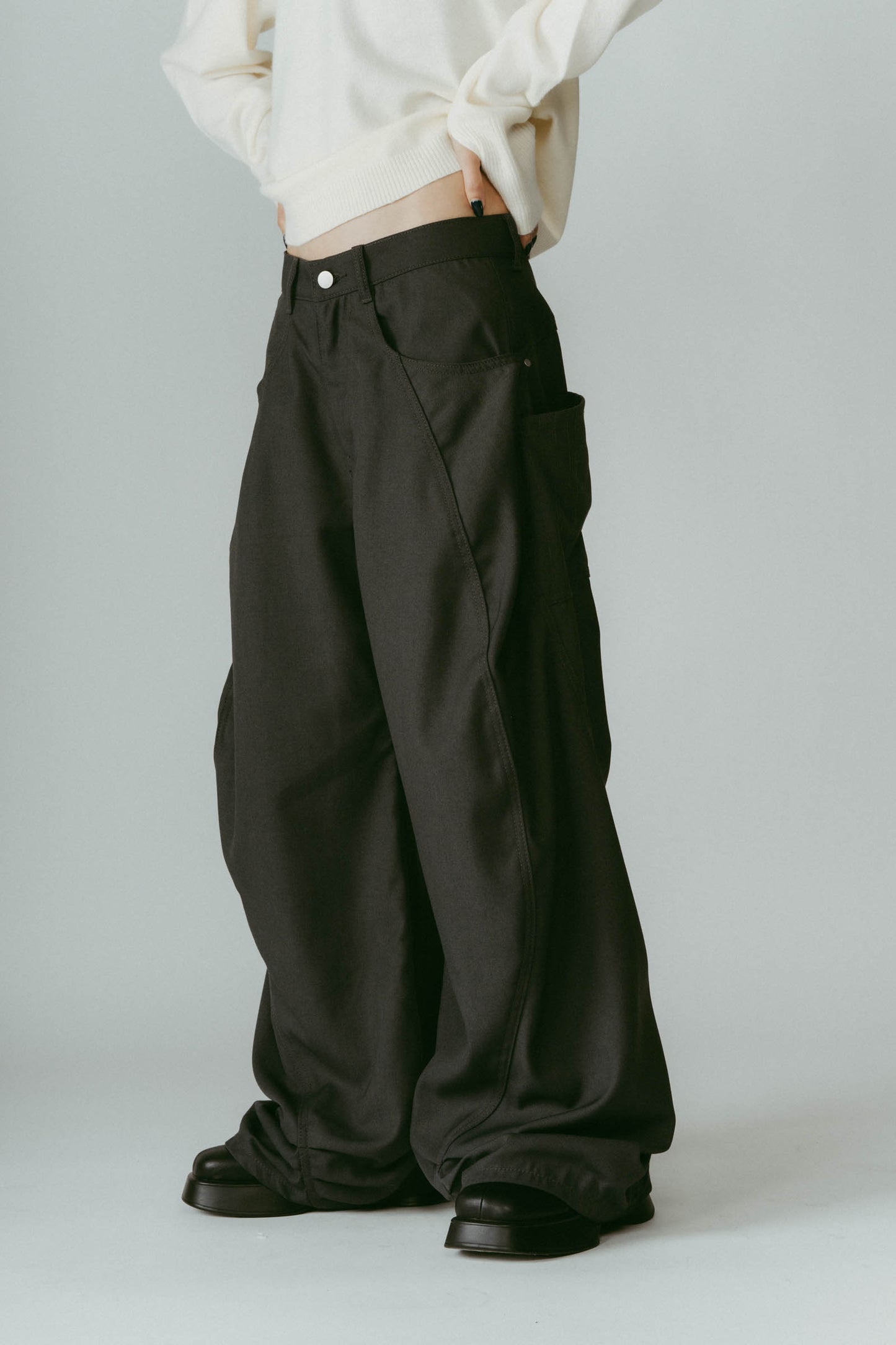 tuck design denim pants/gray