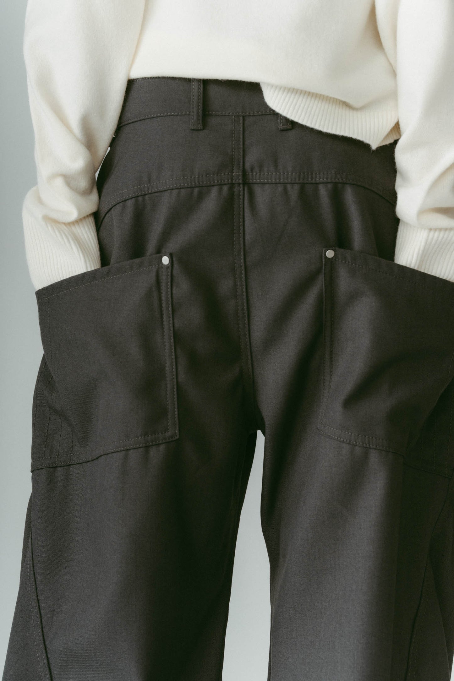 tuck design denim pants/gray