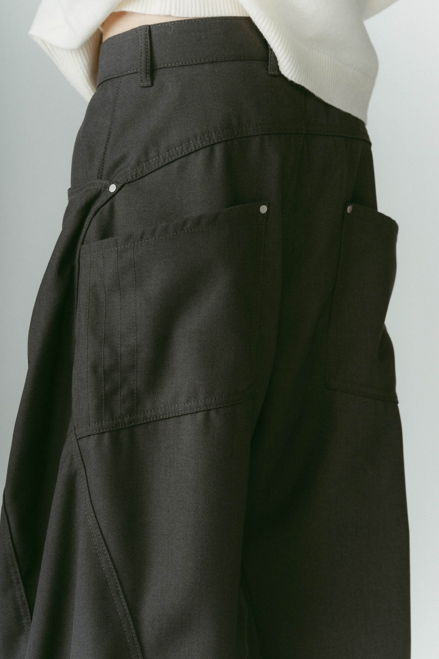 tuck design denim pants/gray