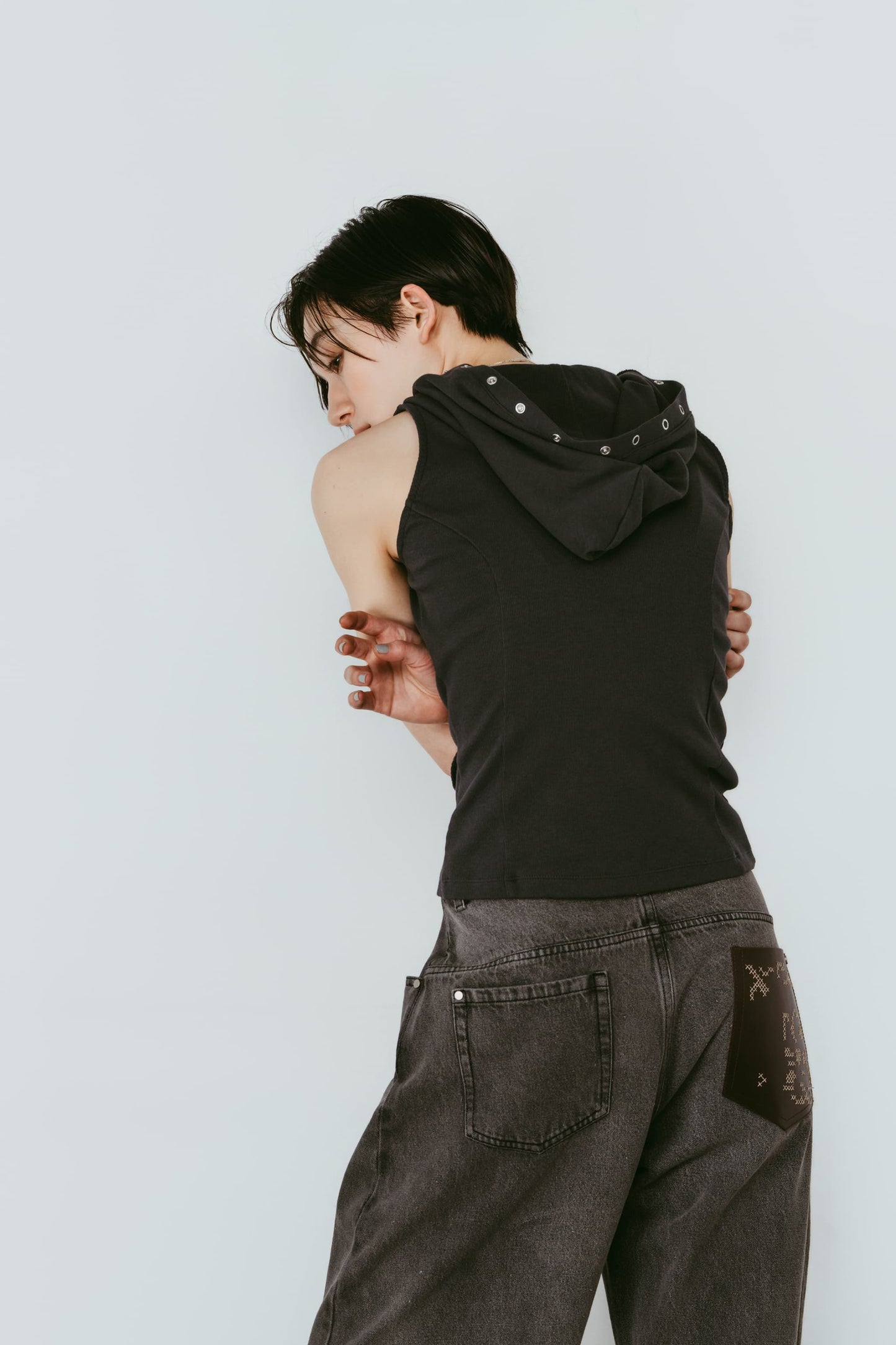 snap-button hoodie/charcoal