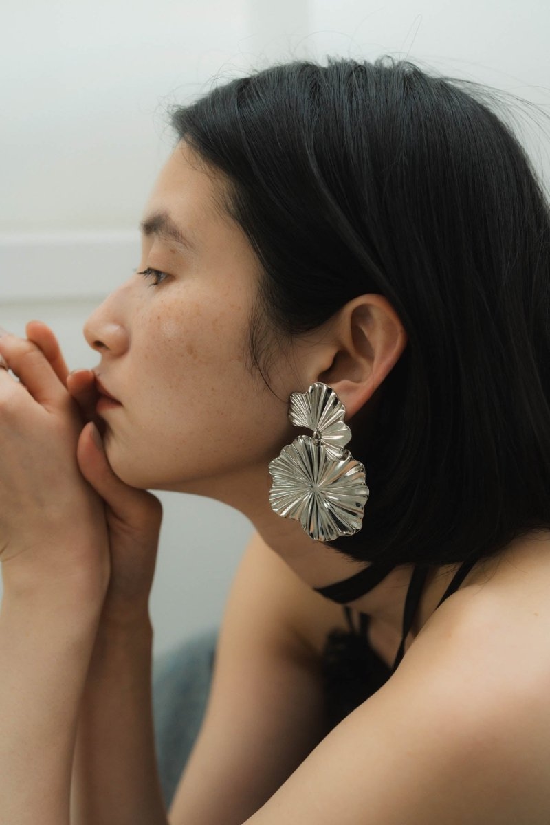 large flower earrings - KNUTH MARF