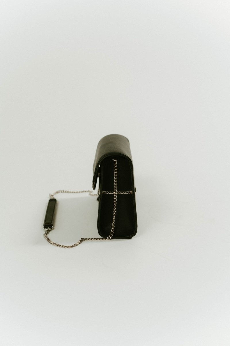 metal chain deformed bag/black - KNUTH MARF