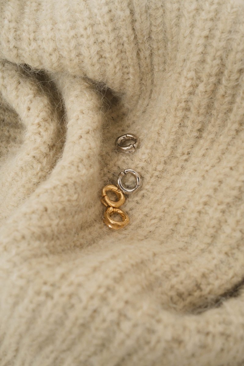 mini hoop earring/2color - KNUTH MARF