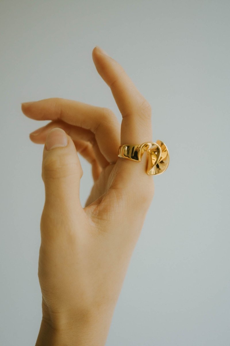 petal ring - KNUTH MARF