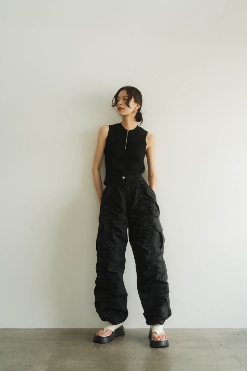 waterproof gathered pants/2color - KNUTH MARF