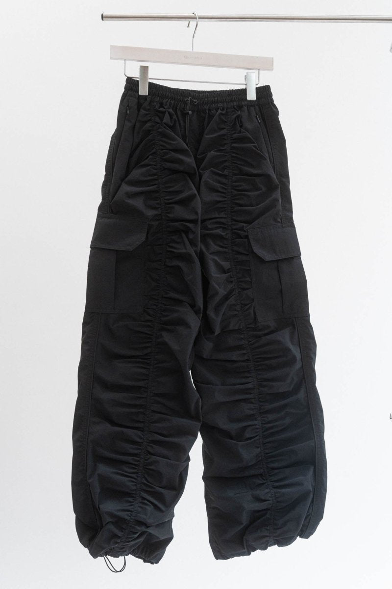 waterproof gathered pants/2color - KNUTH MARF
