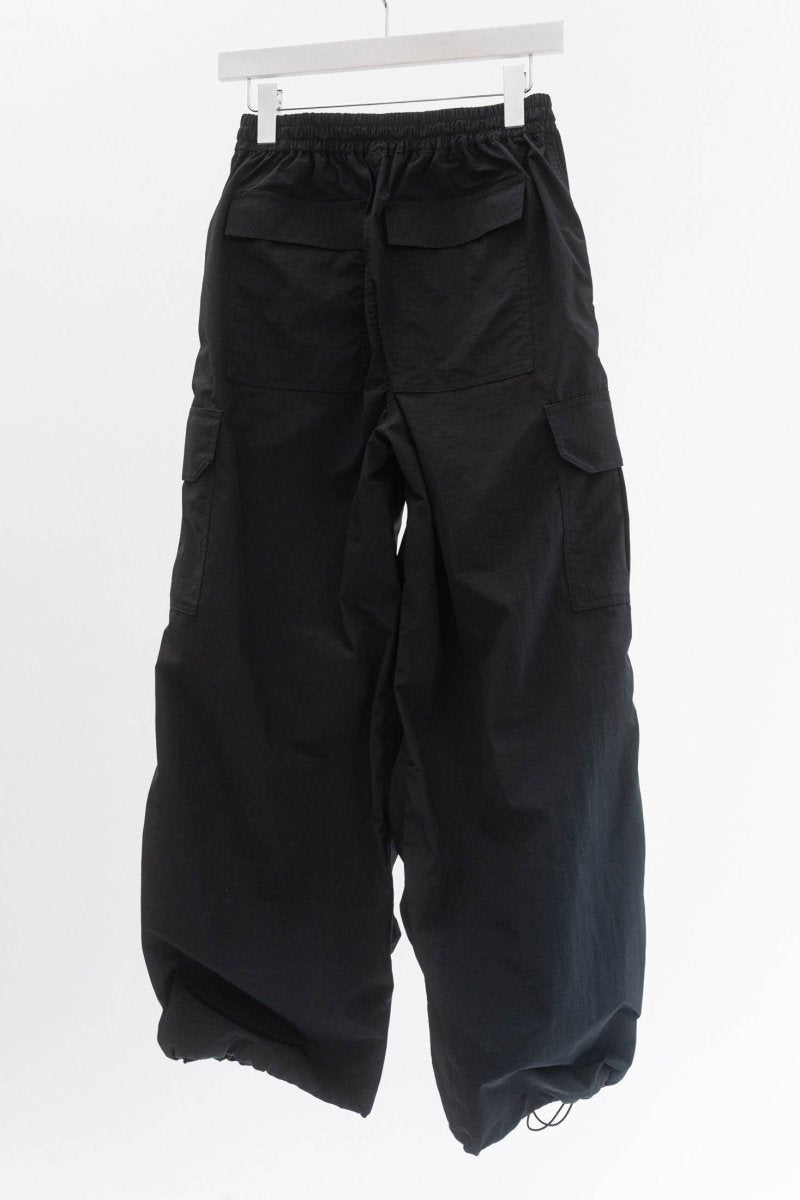 waterproof gathered pants/2color - KNUTH MARF