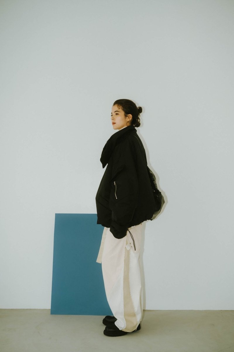 【12/28~出荷】stand collar down jacket(unisex)/black - KNUTH MARF
