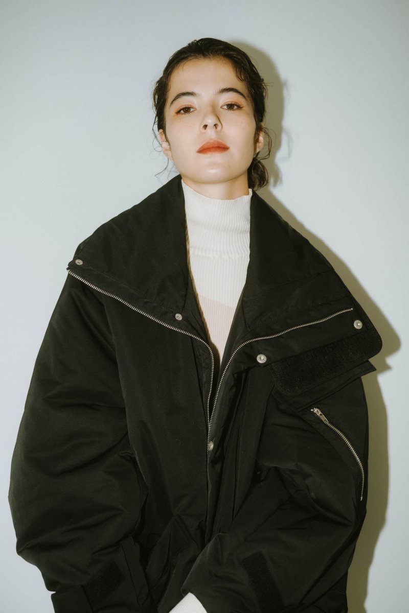 【12/28~出荷】stand collar down jacket(unisex)/black - KNUTH MARF