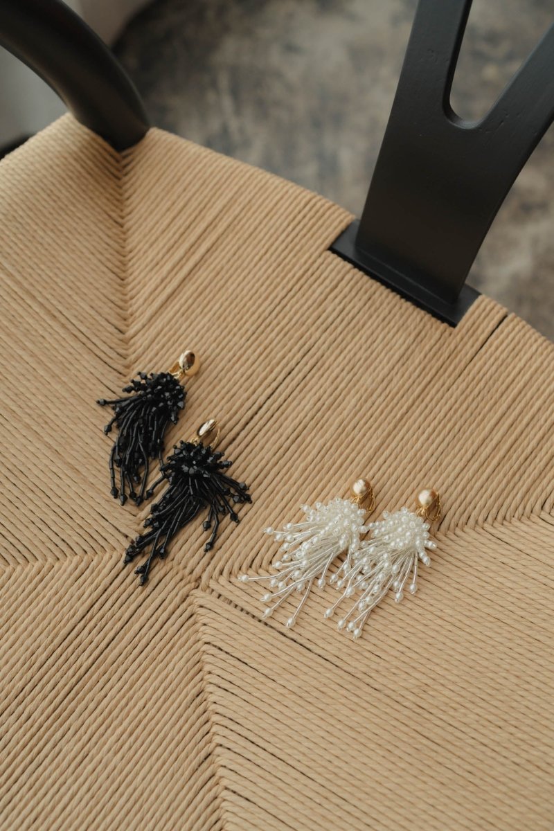 beads earring/black - KNUTH MARF