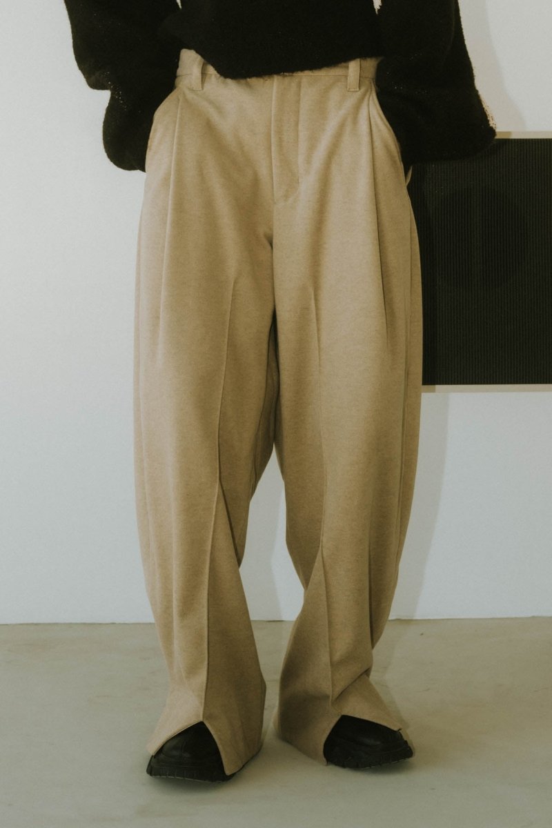 front slit pants(unisex)/greige
