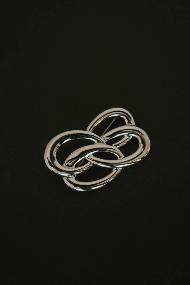 metal brooch - KNUTH MARF