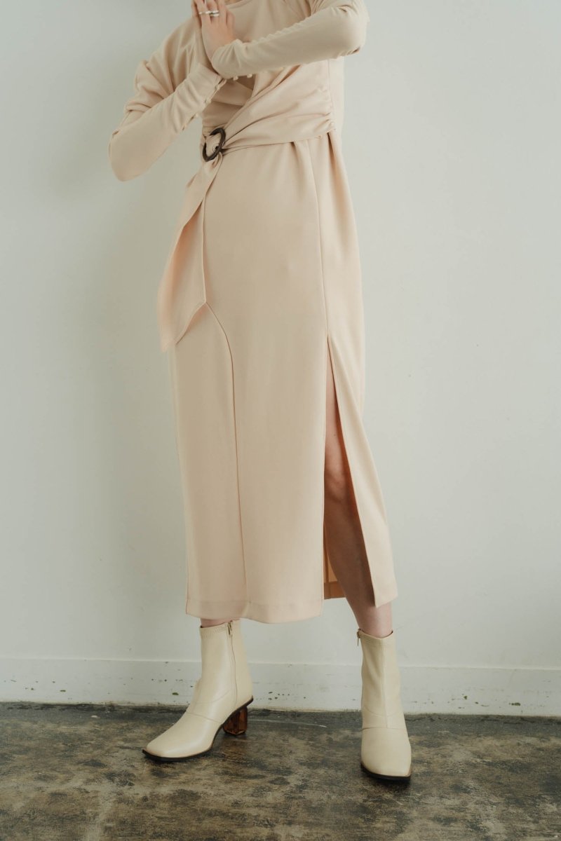 waist mark slit one piece/light beige - KNUTH MARF