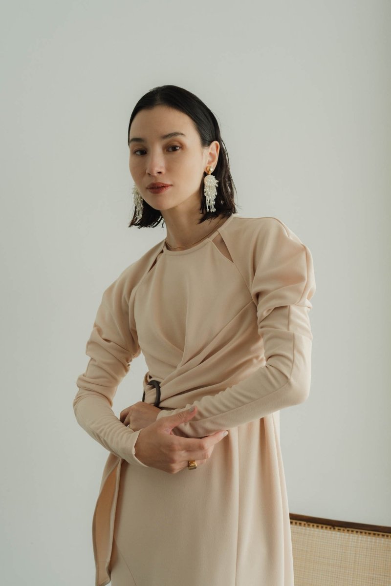 waist mark slit one piece/light beige - KNUTH MARF