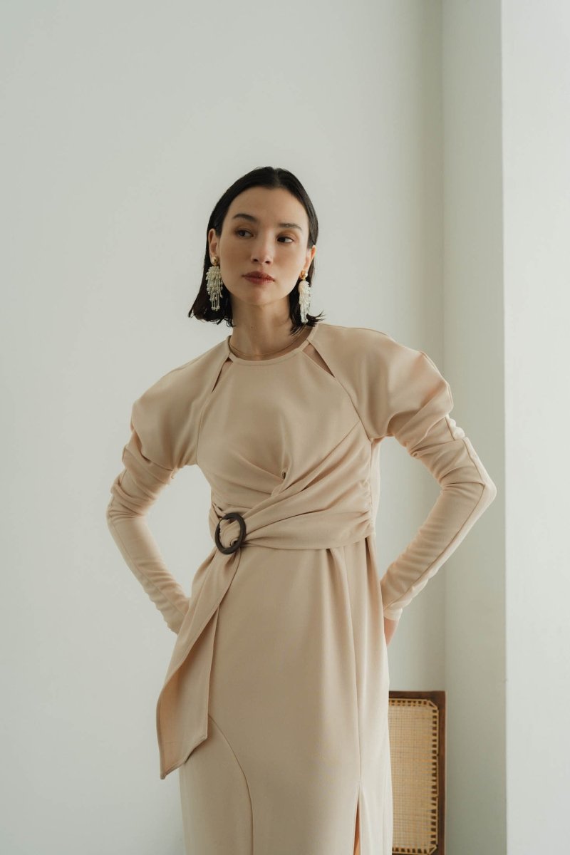 waist mark slit one piece/light beige - KNUTH MARF