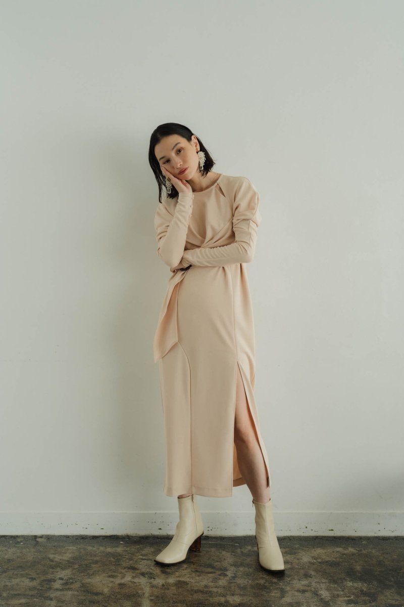 waist mark slit one piece/light beige - KNUTH MARF