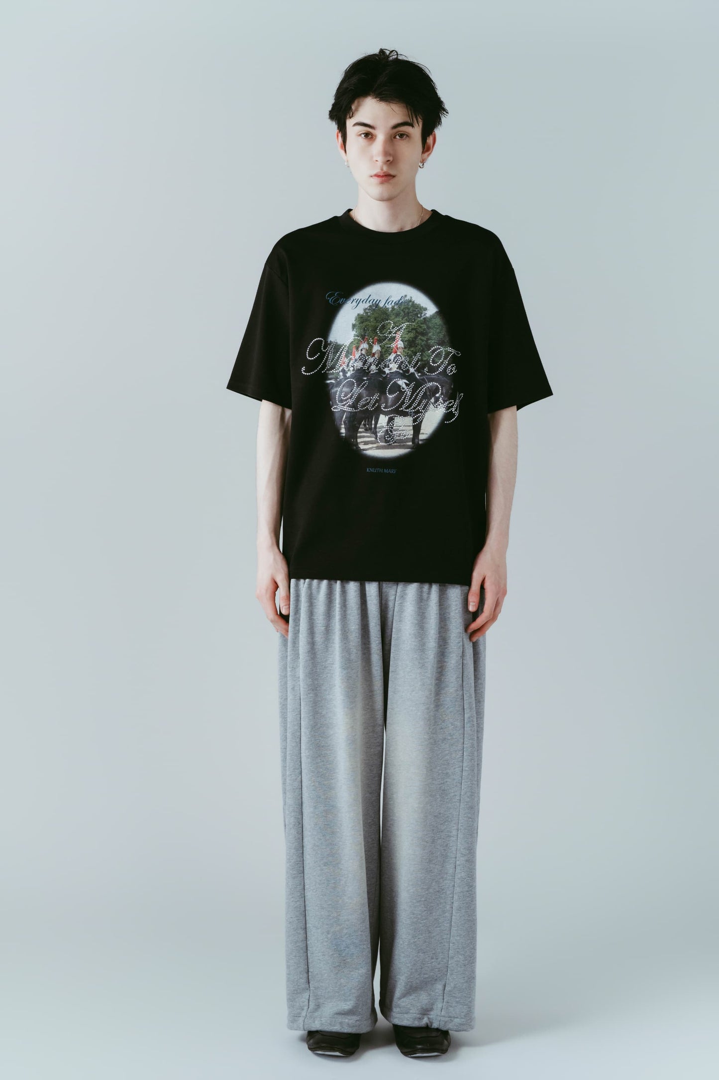 rhinestone graphic tee(unisex)/black
