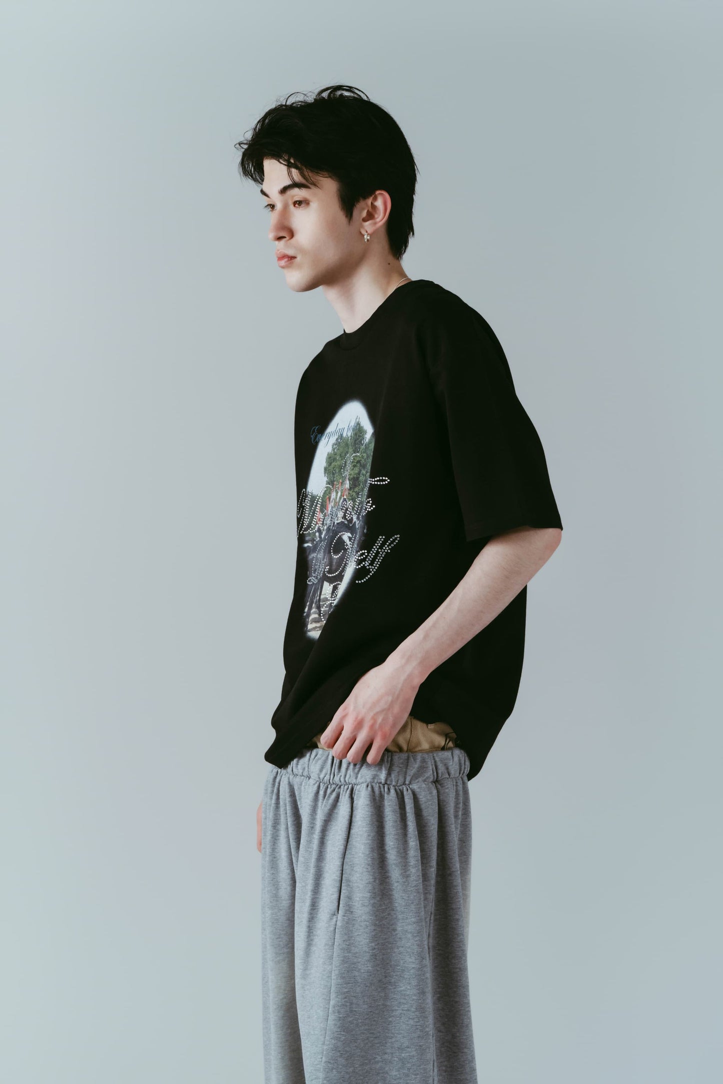 rhinestone graphic tee(unisex)/black