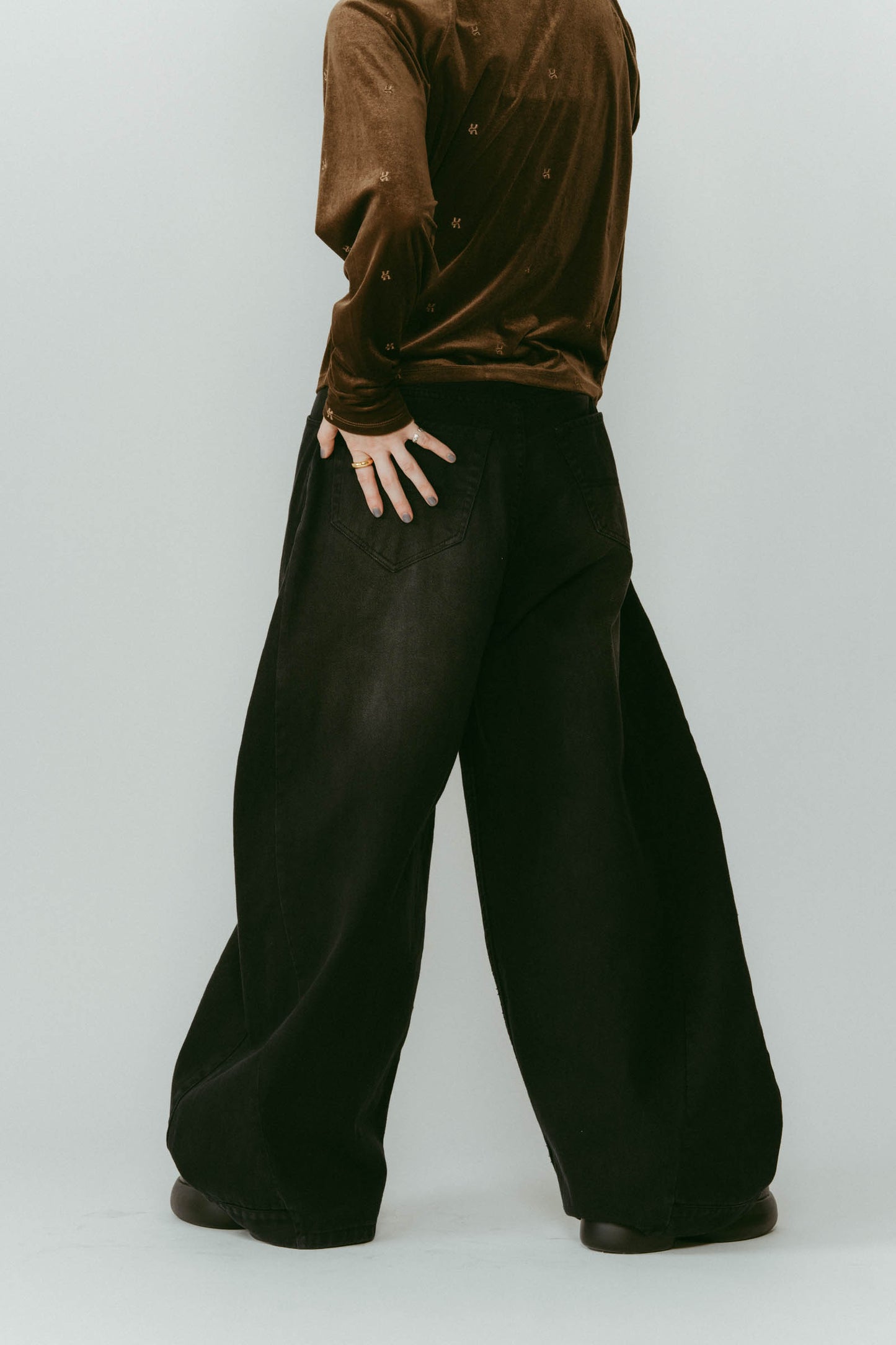 shirt wrap denim pants/black