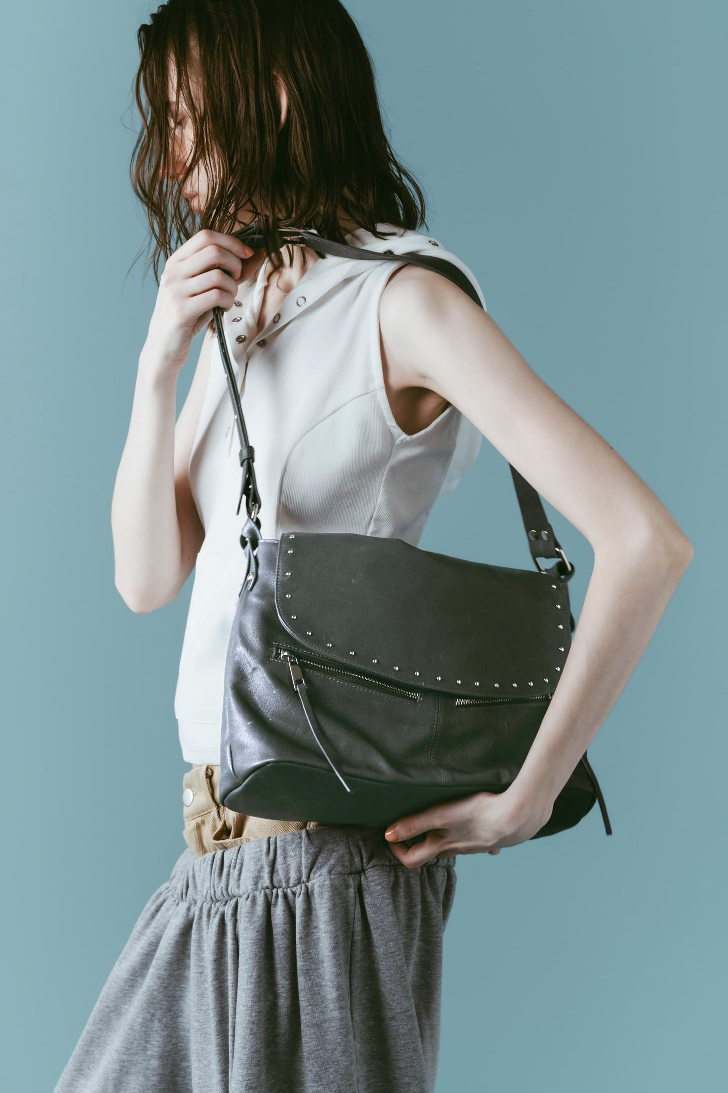 studded shoulder bag/2color