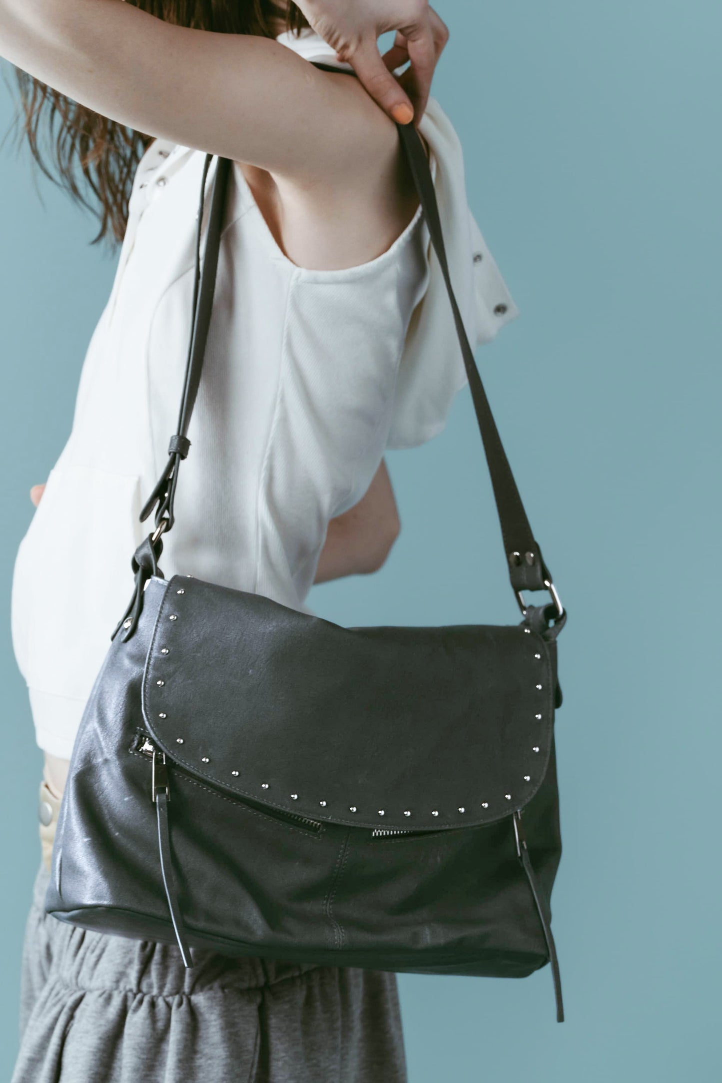 studded shoulder bag/2color