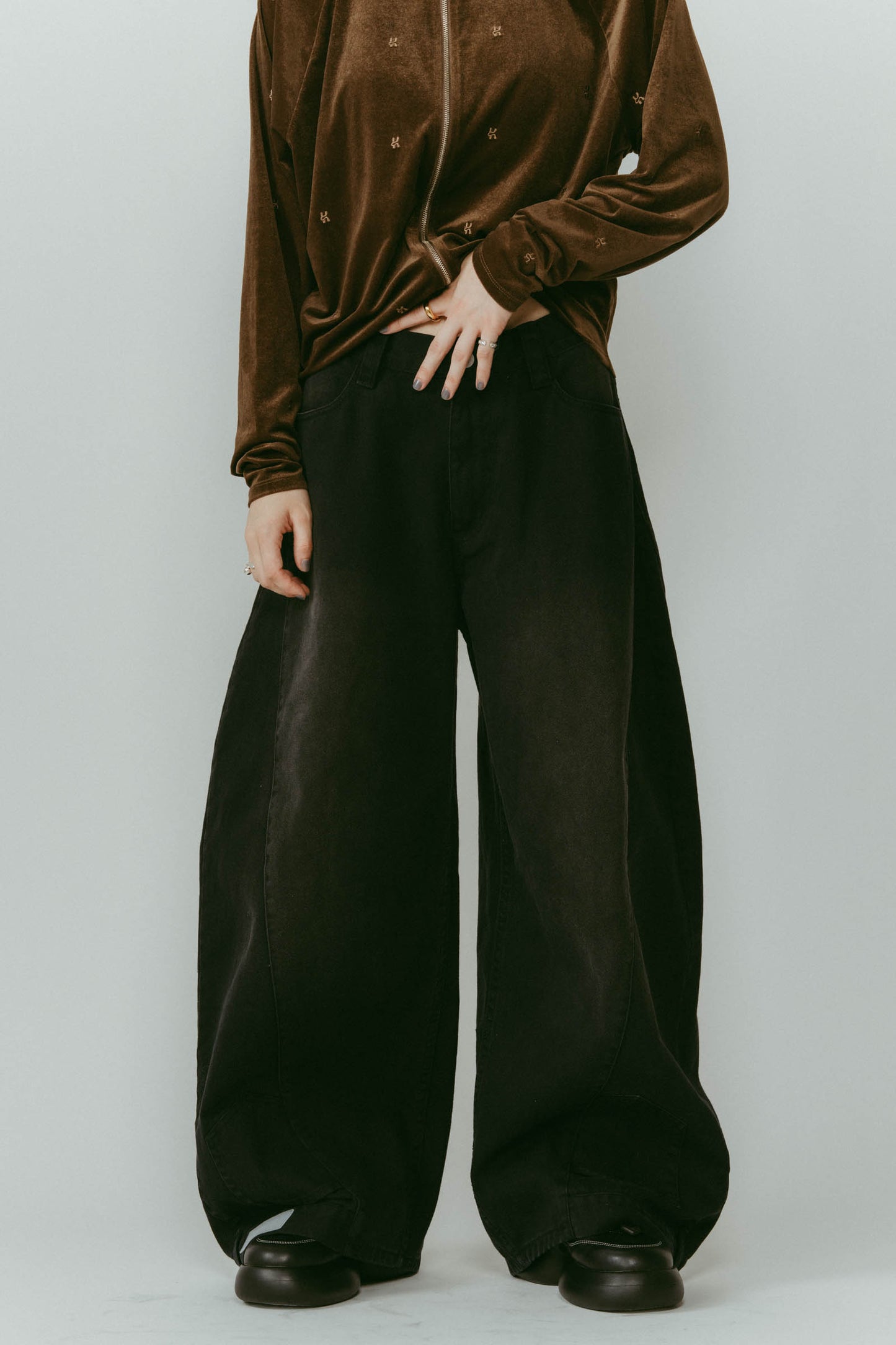 shirt wrap denim pants/black