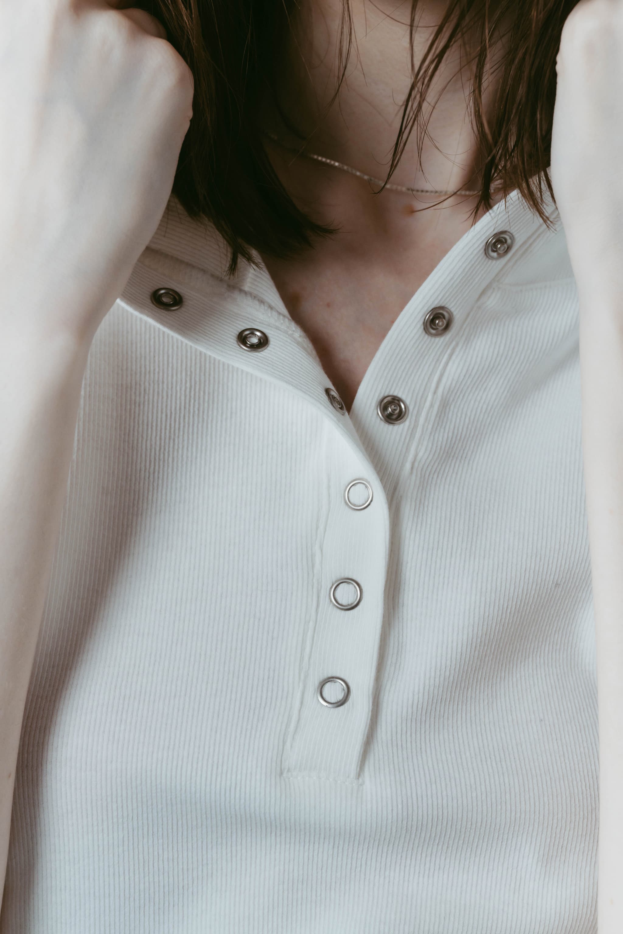 snap-button hoodie/white | KNUTH MARF