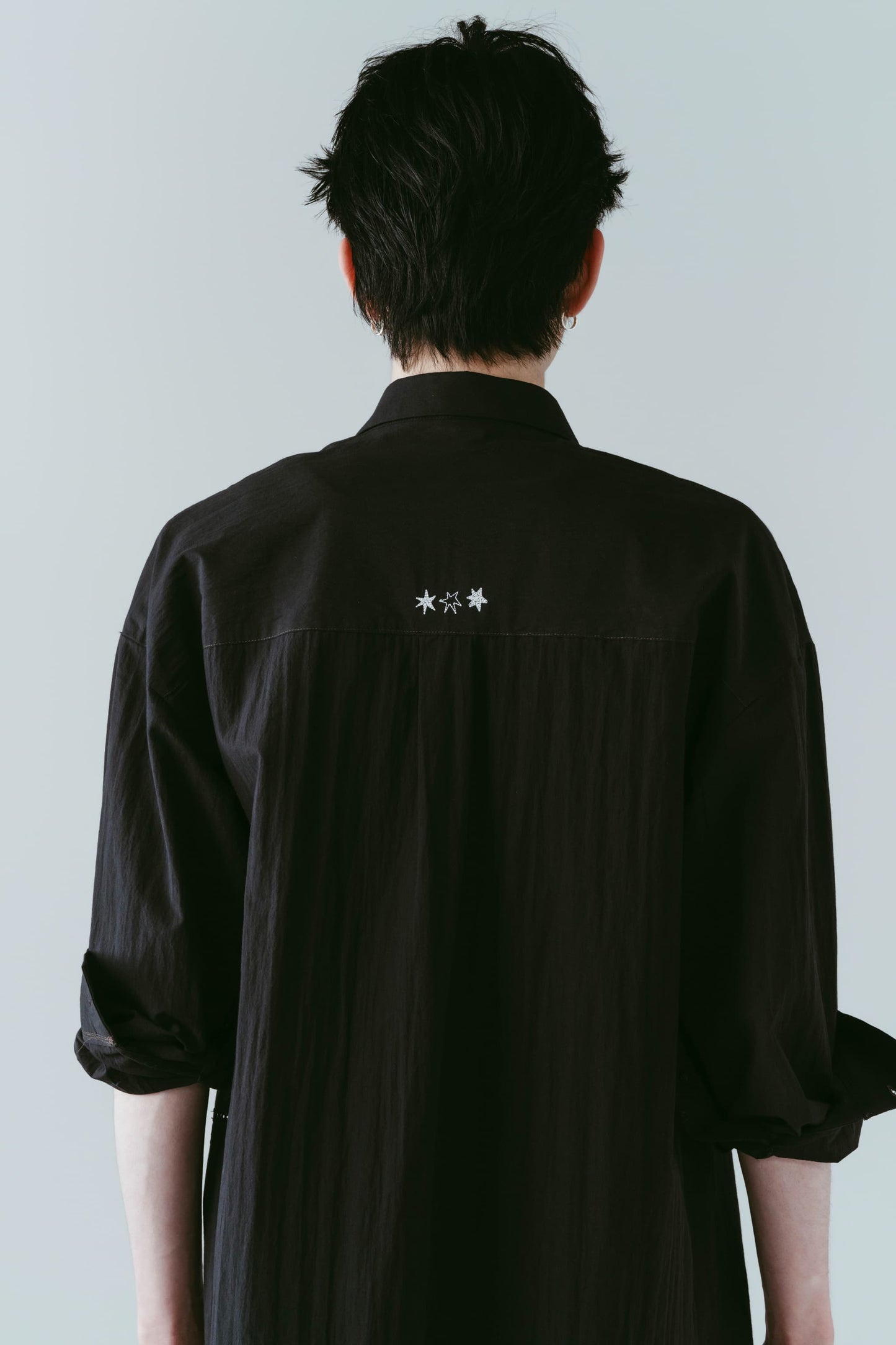 embroidered shirt(unisex)/black