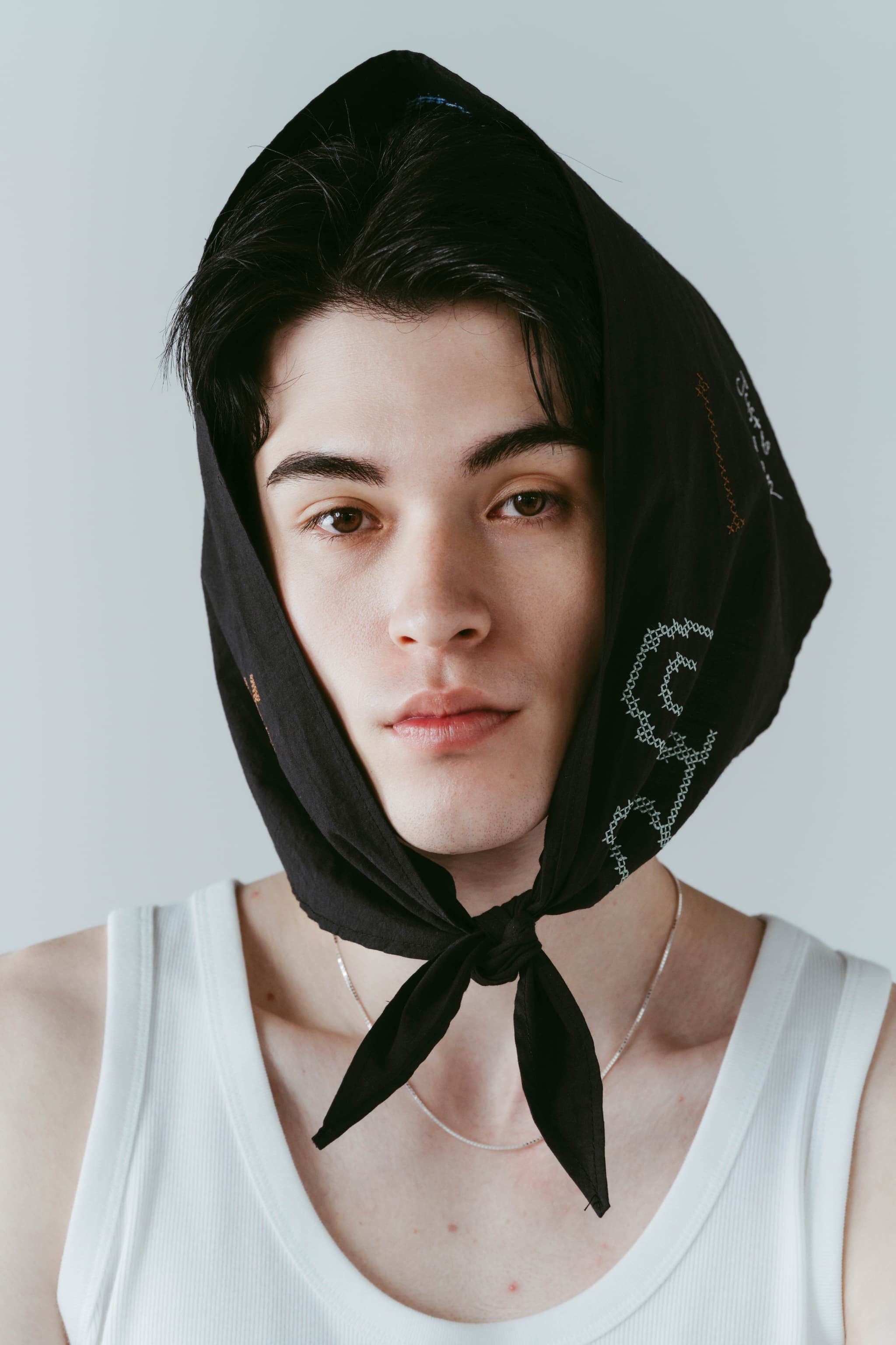 embroidered scarf/3color | KNUTH MARF